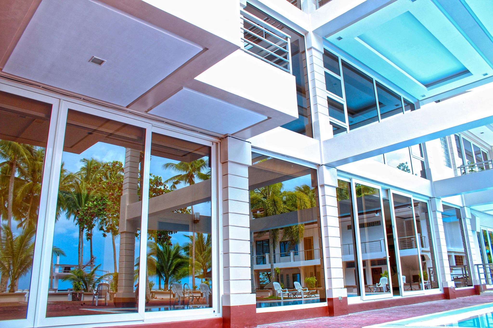 Costa Palawan Resort
