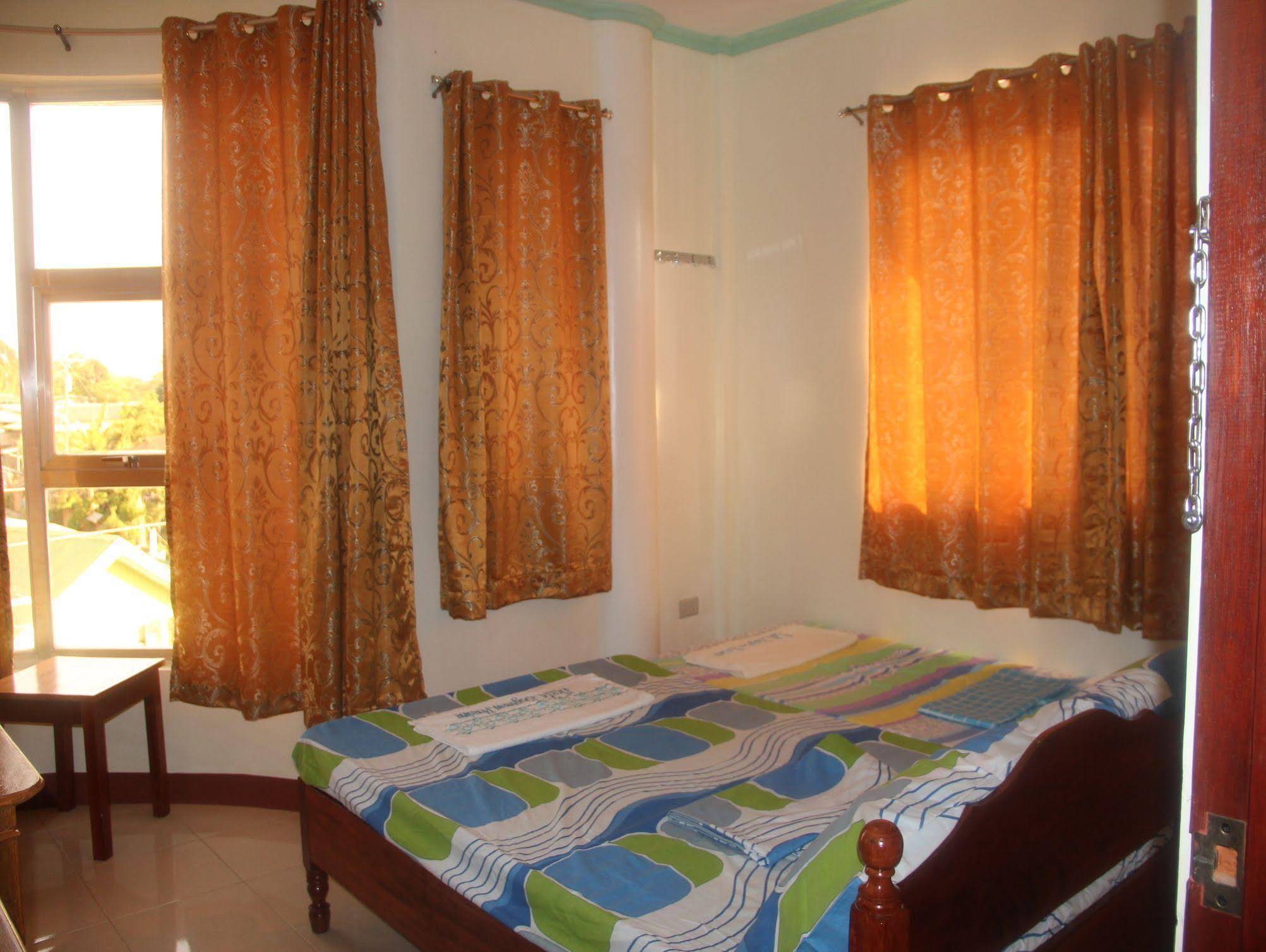 OYO 554 Dad’s Bayview Pension