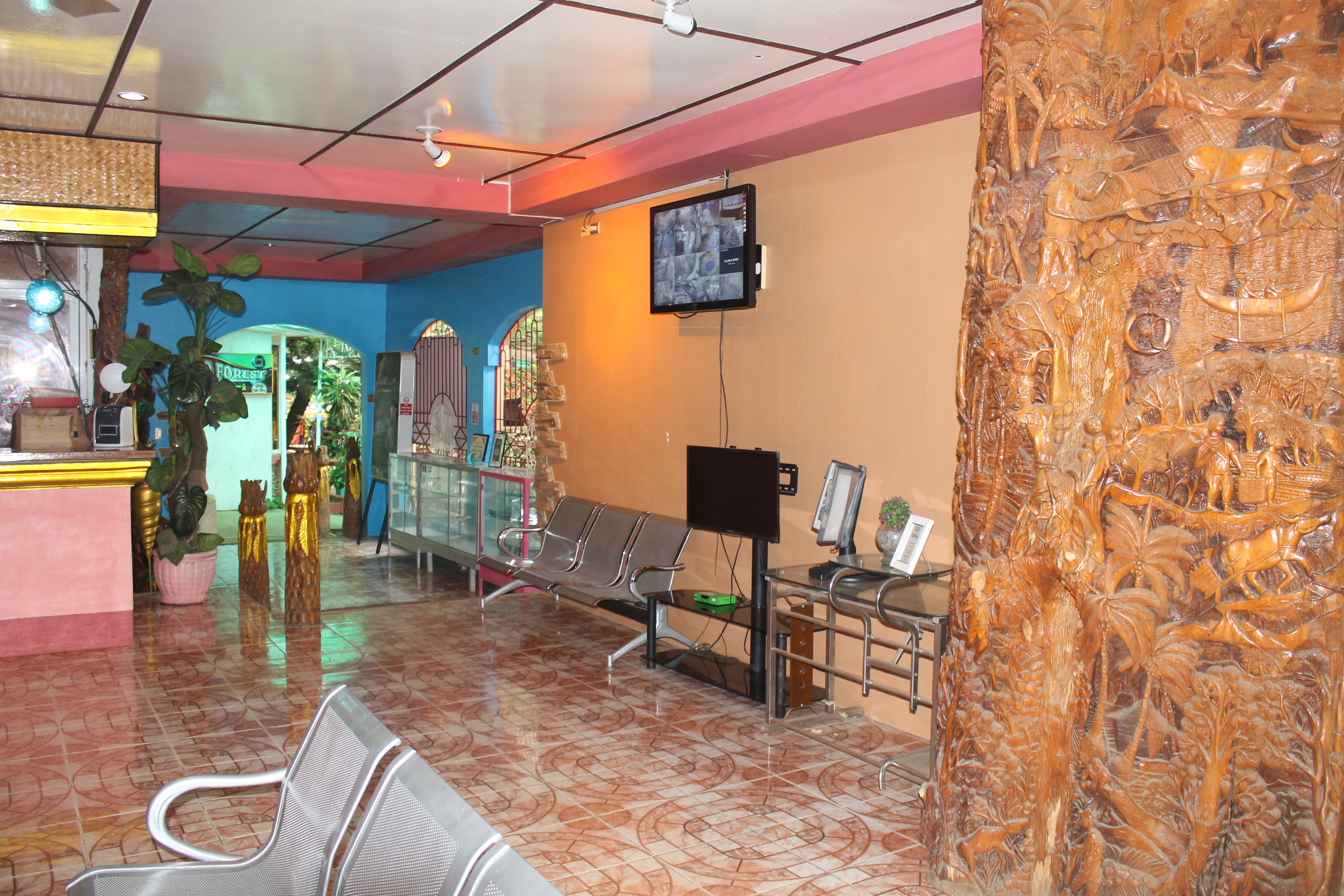 Deep Forest Garden Hotel