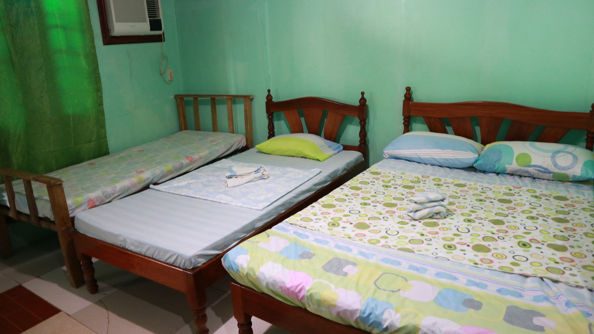 Dhayne Bed And Breakfast Hostel