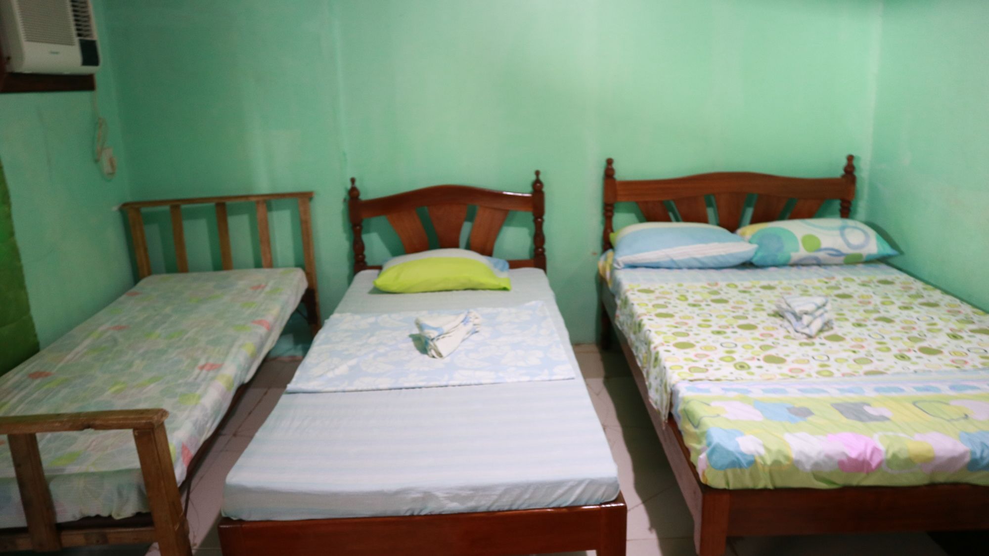 Dhayne Bed And Breakfast Hostel