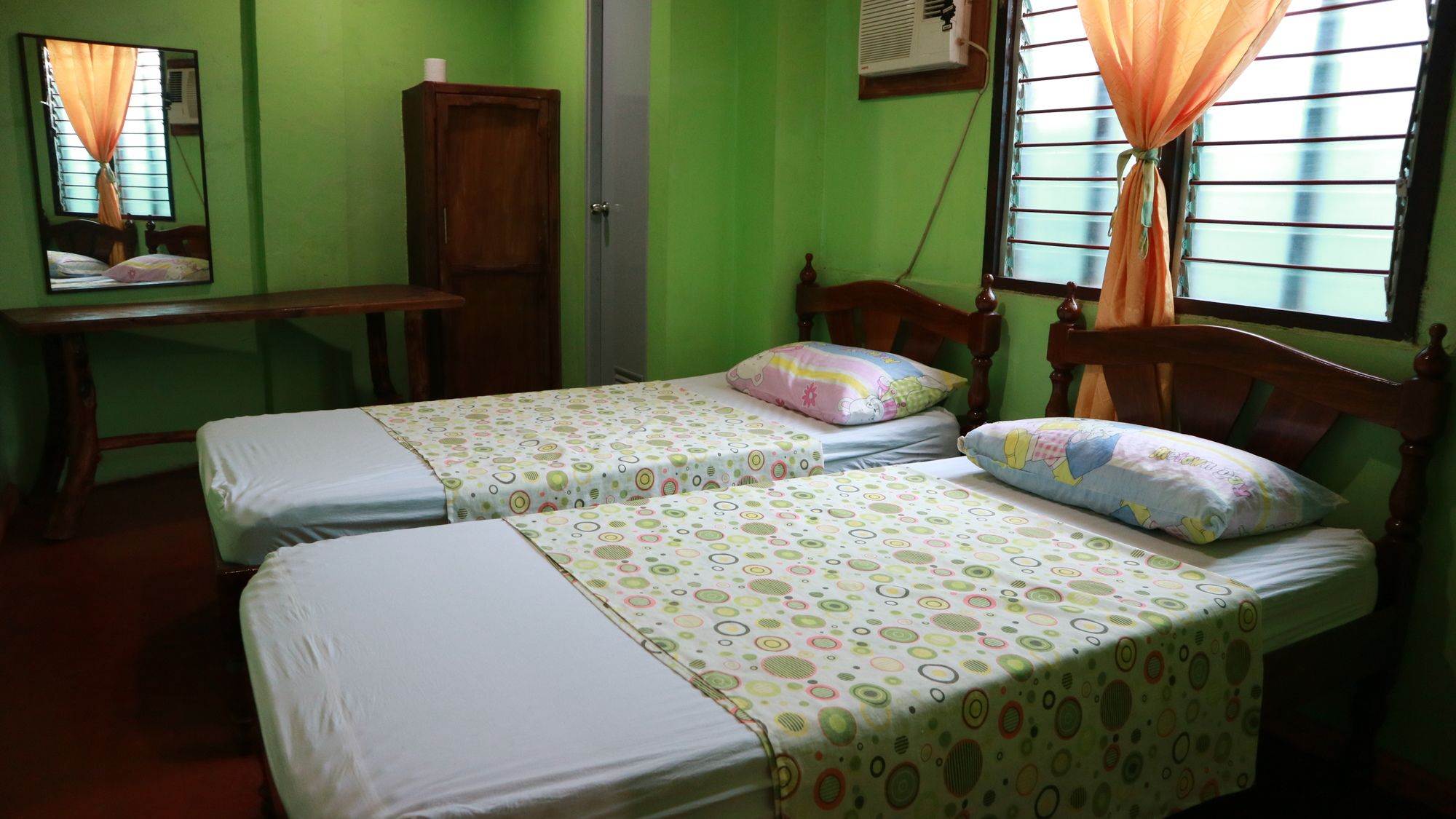 Dhayne Bed And Breakfast Hostel