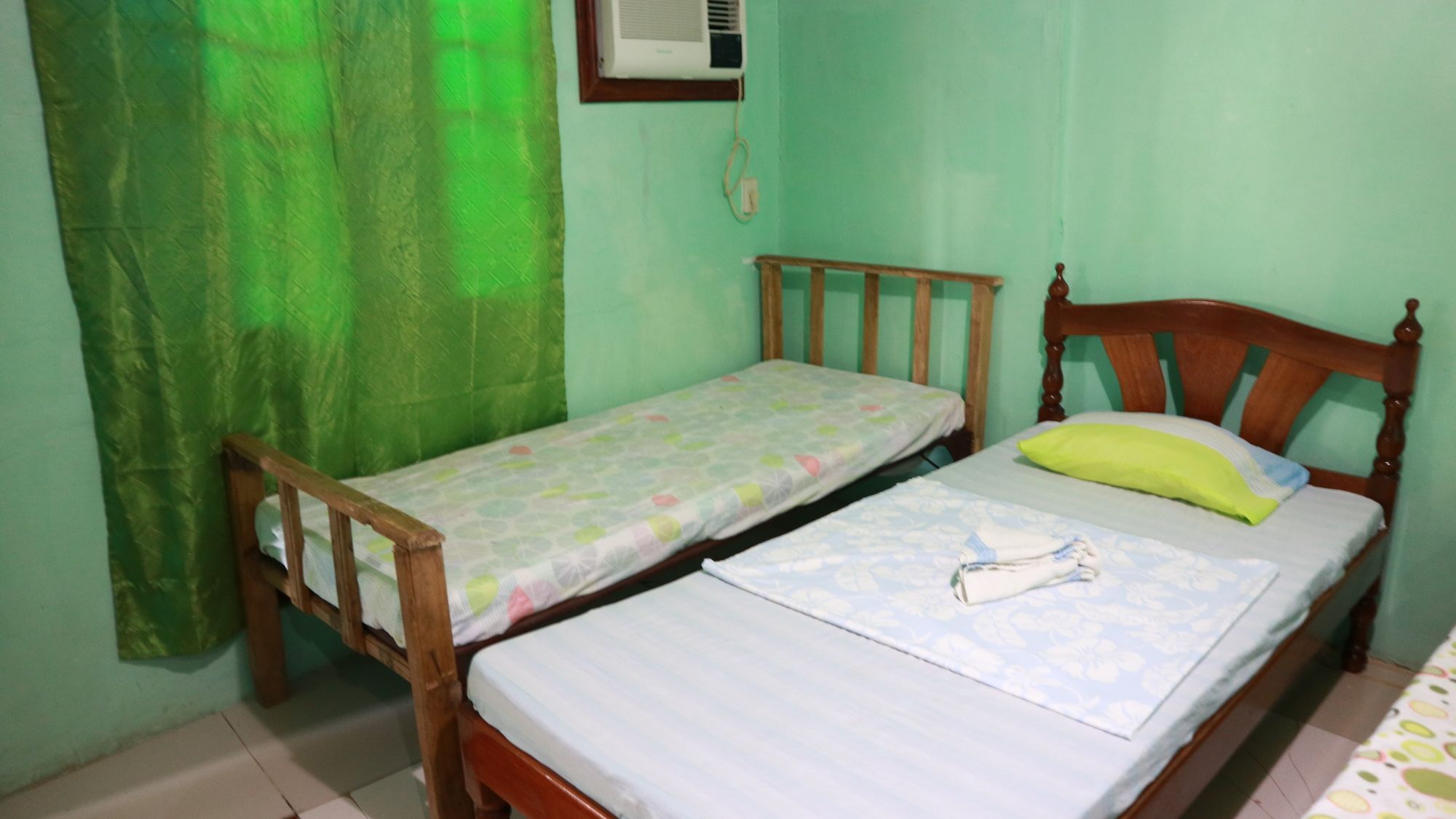 Dhayne Bed And Breakfast Hostel