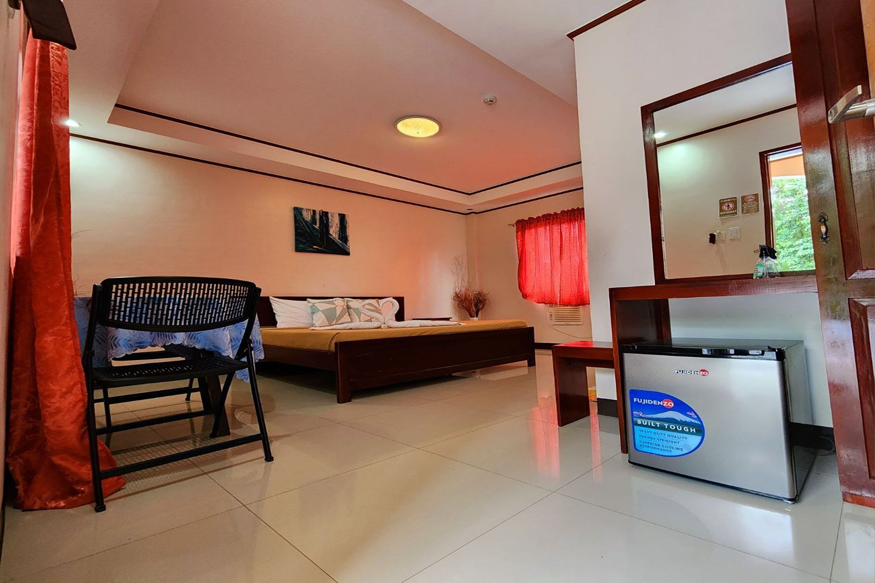Dinahs Tourist Inn Puerto Princesa
