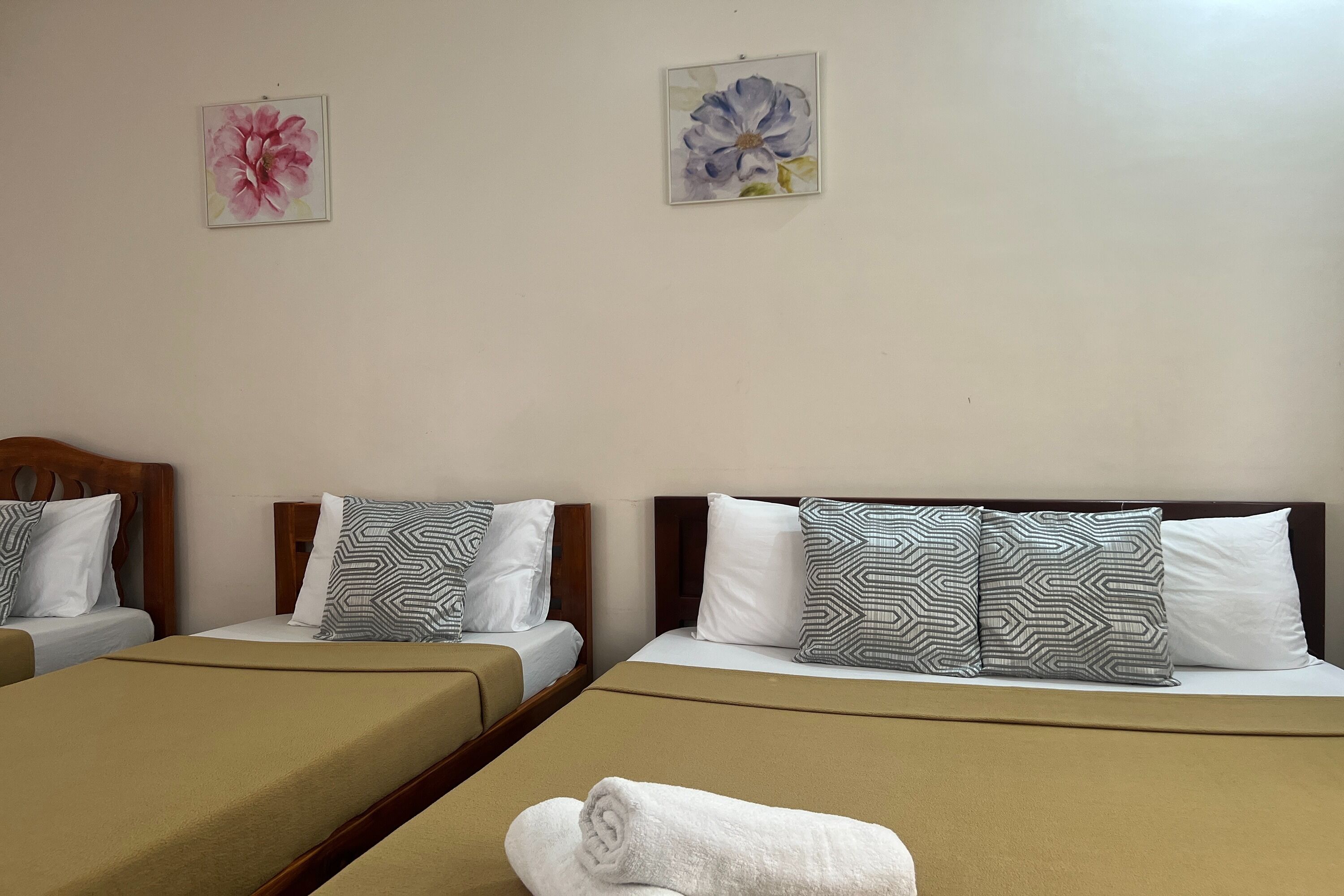 Dinahs Tourist Inn Puerto Princesa
