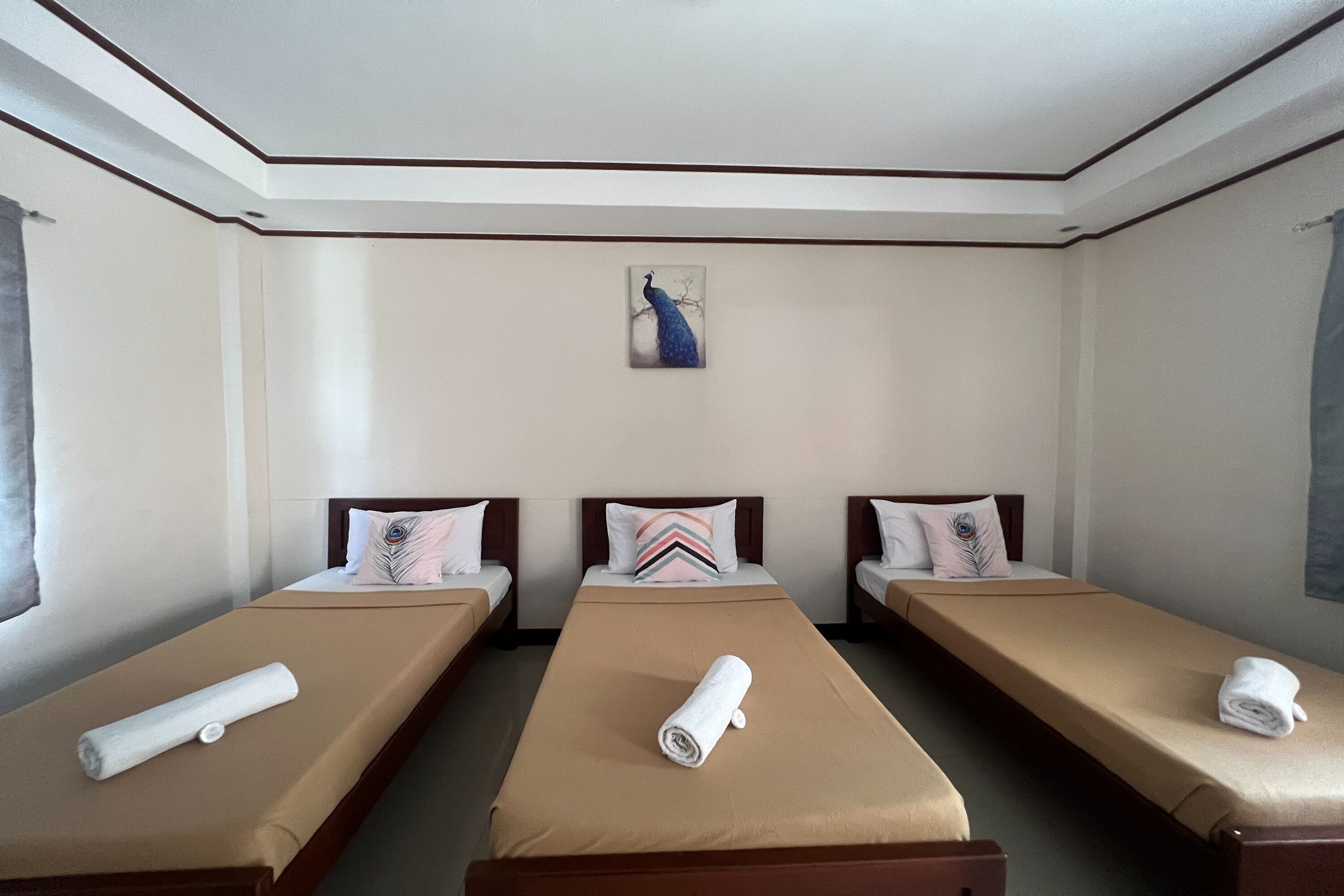 Dinahs Tourist Inn Puerto Princesa