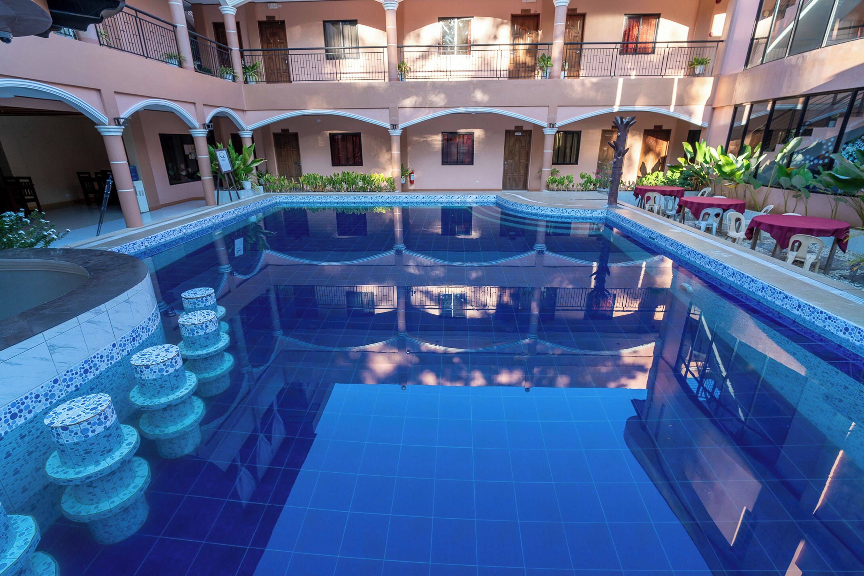 Dinahs Tourist Inn Puerto Princesa