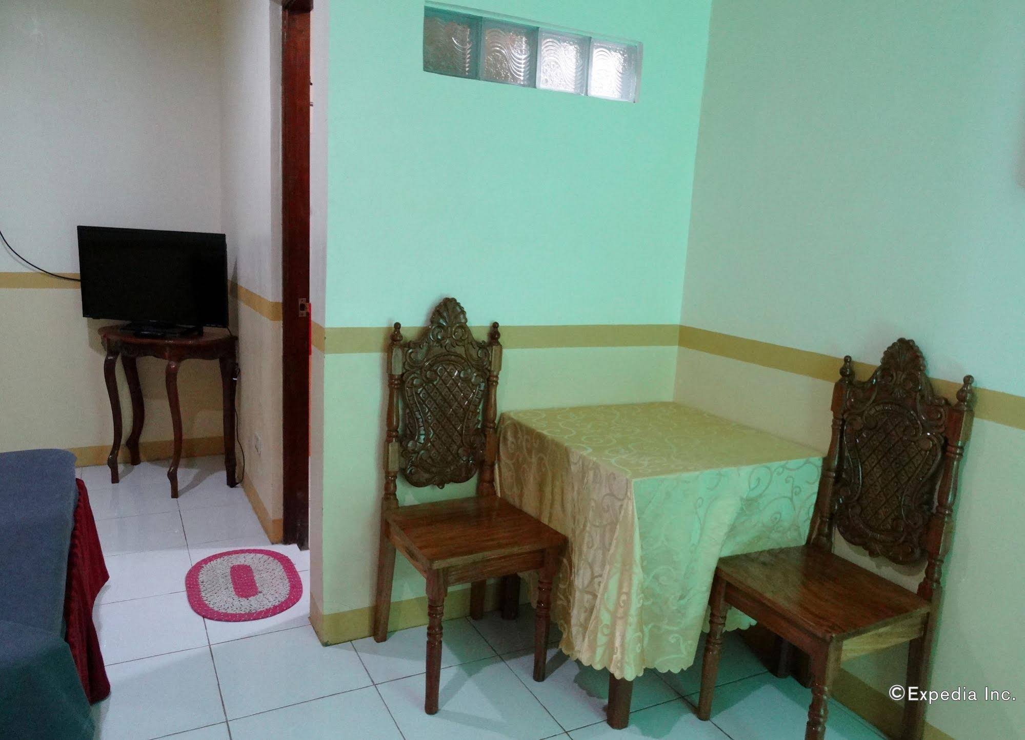 D'Lucky Garden Inn & Suites