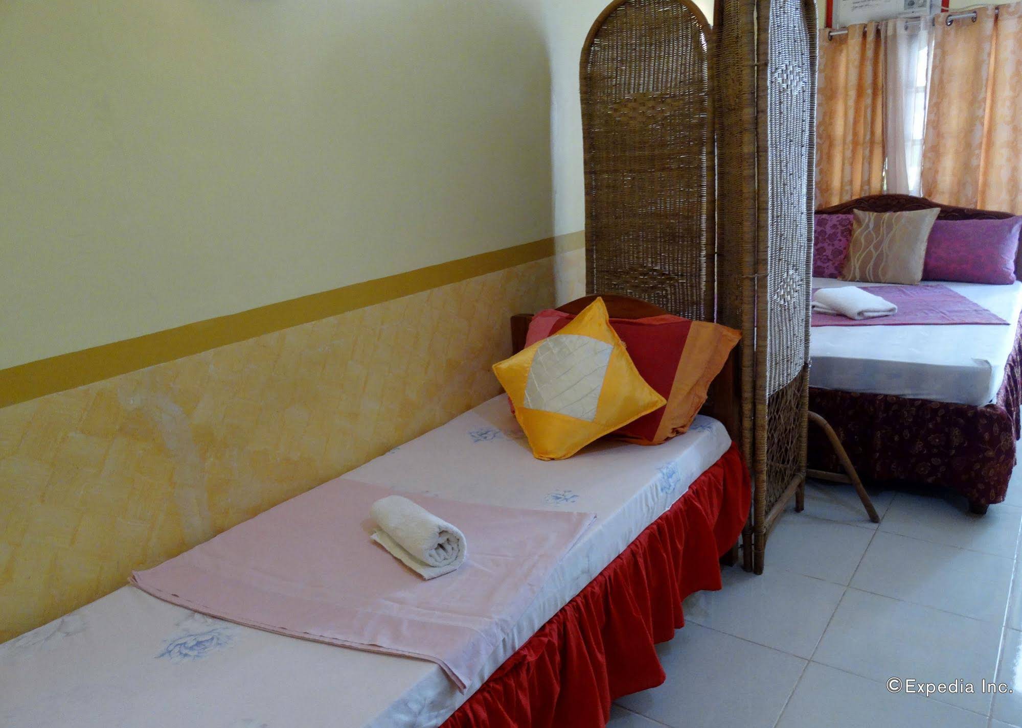 D'Lucky Garden Inn & Suites