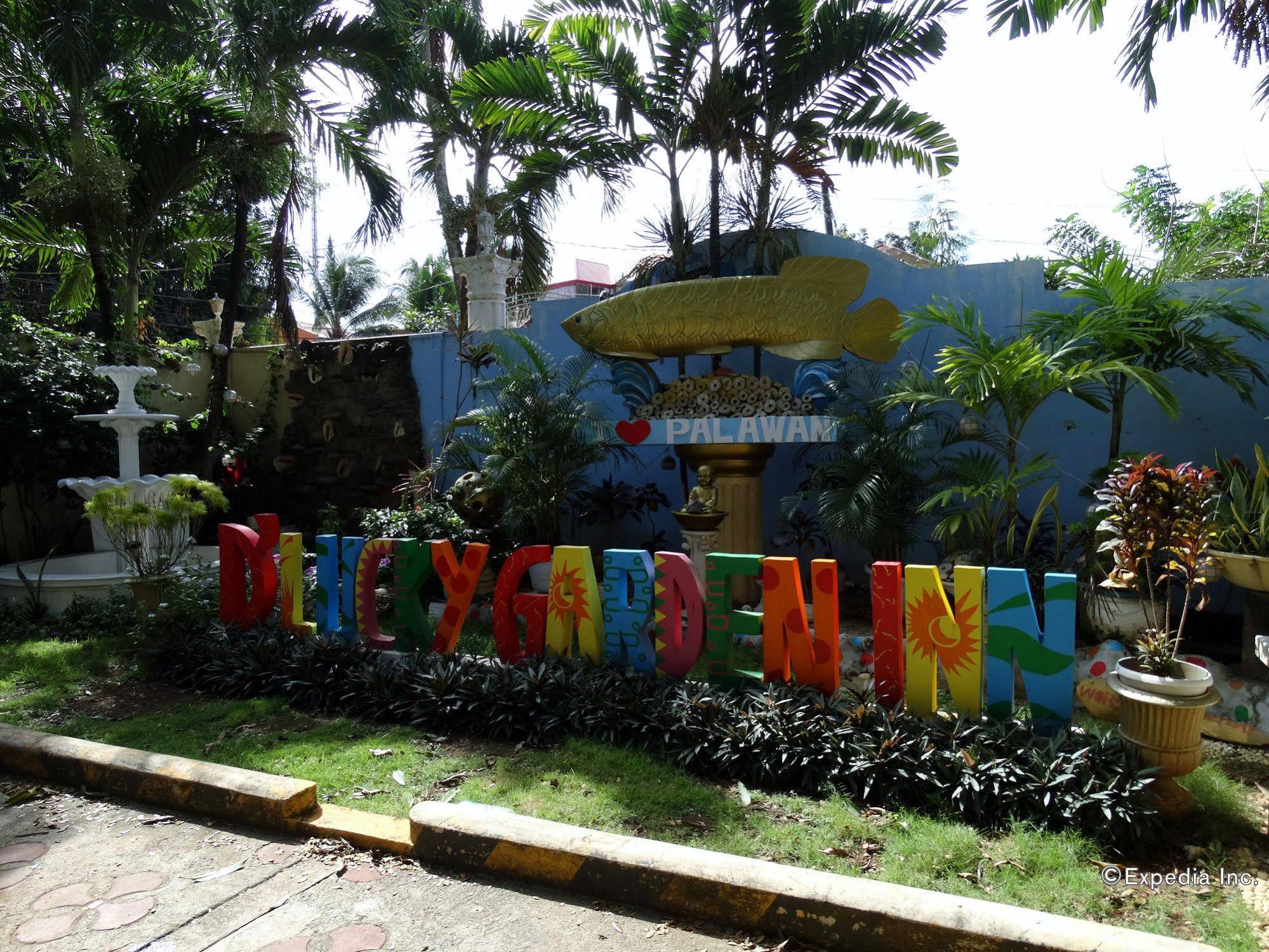 D'Lucky Garden Inn & Suites