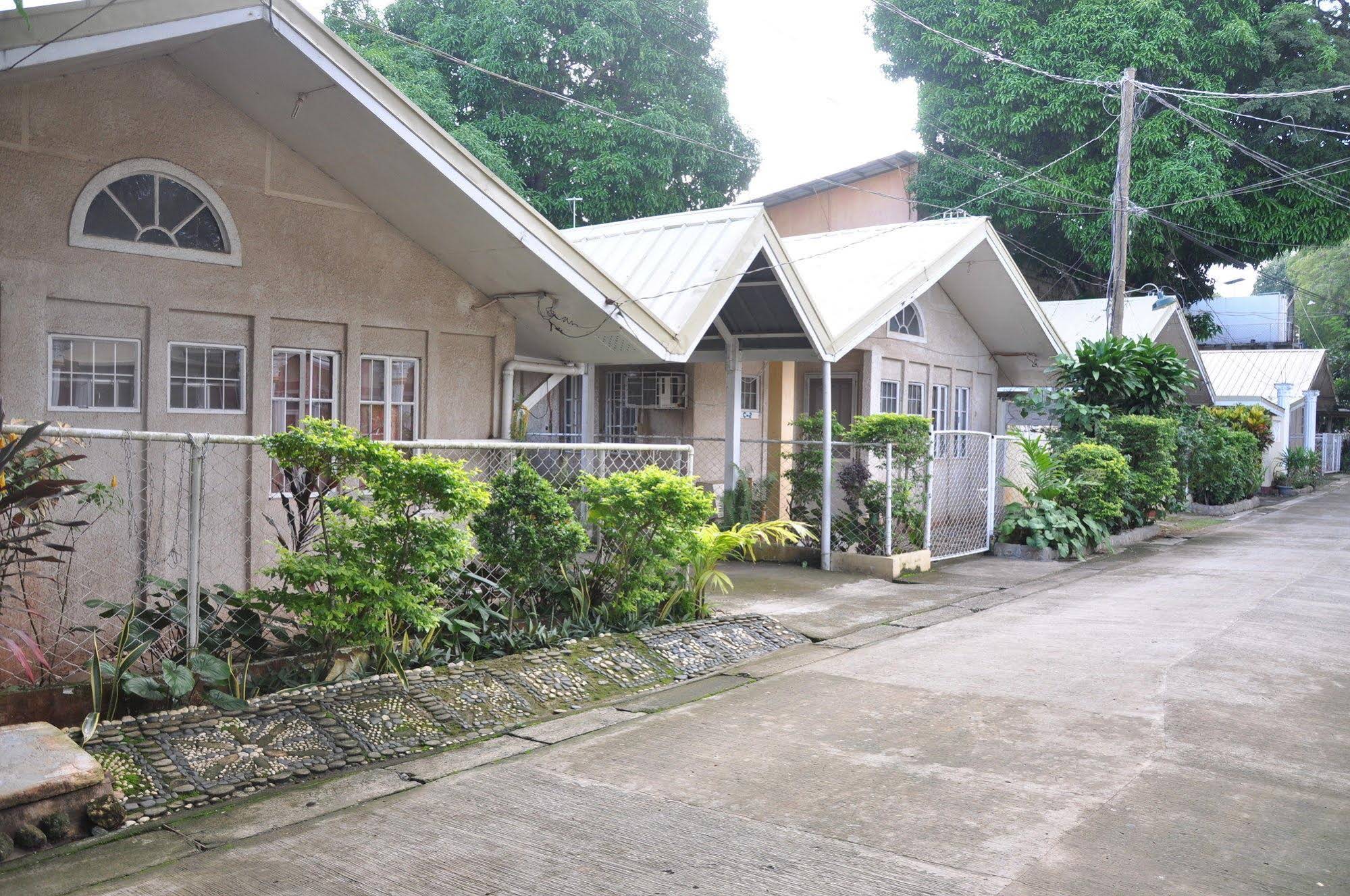 D'Lucky Garden Inn & Suites