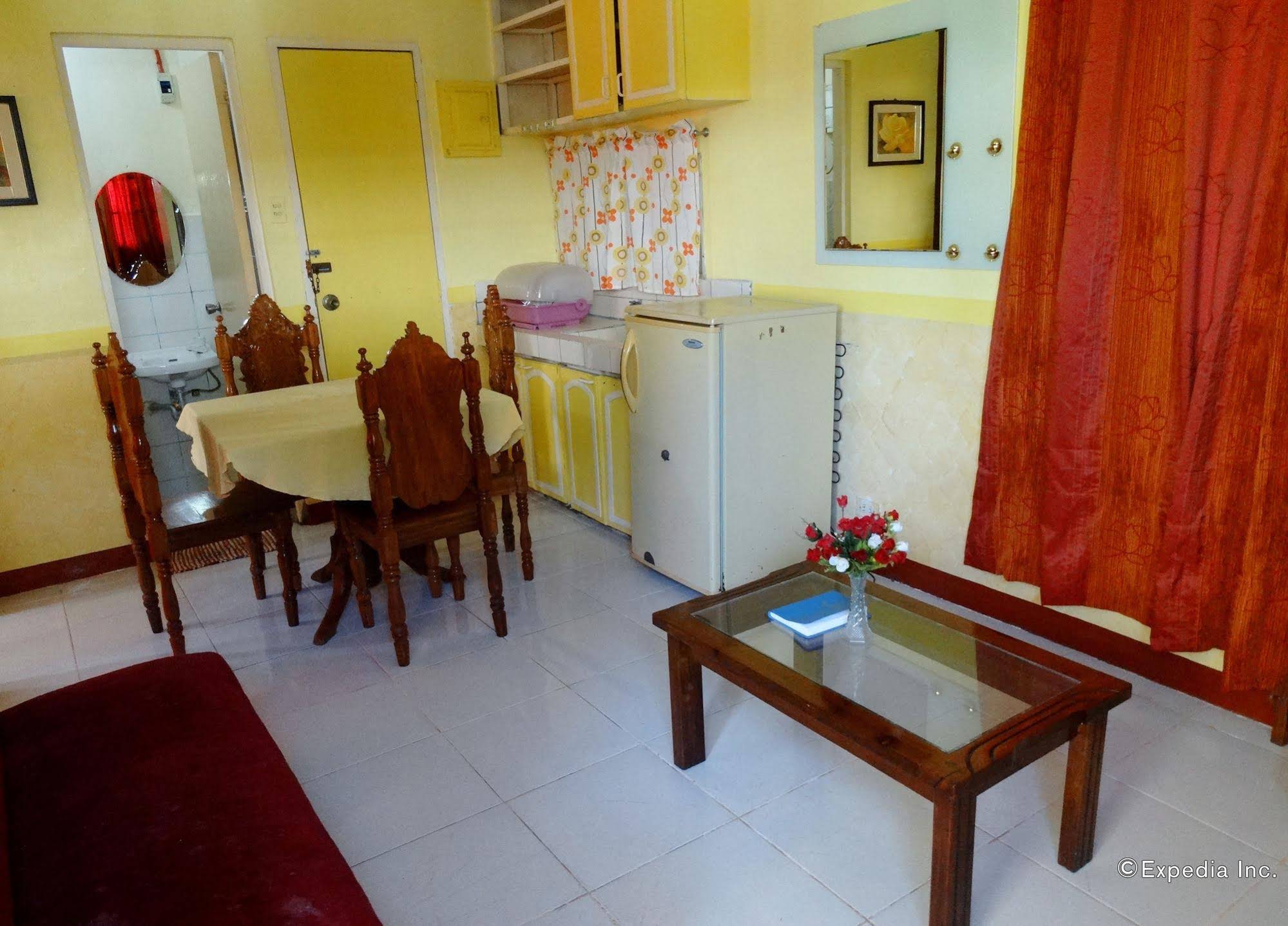D'Lucky Garden Inn & Suites