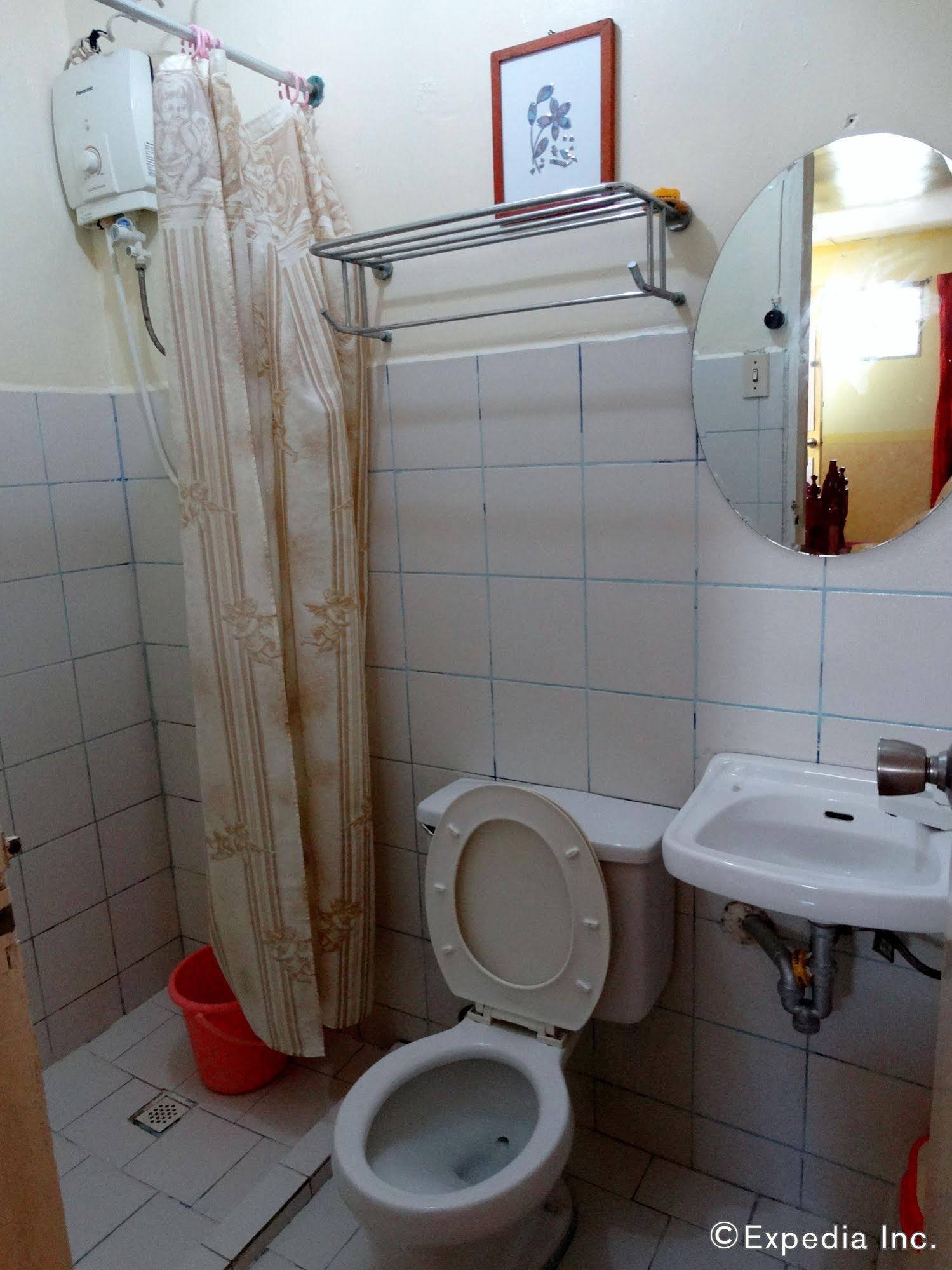 D'Lucky Garden Inn & Suites