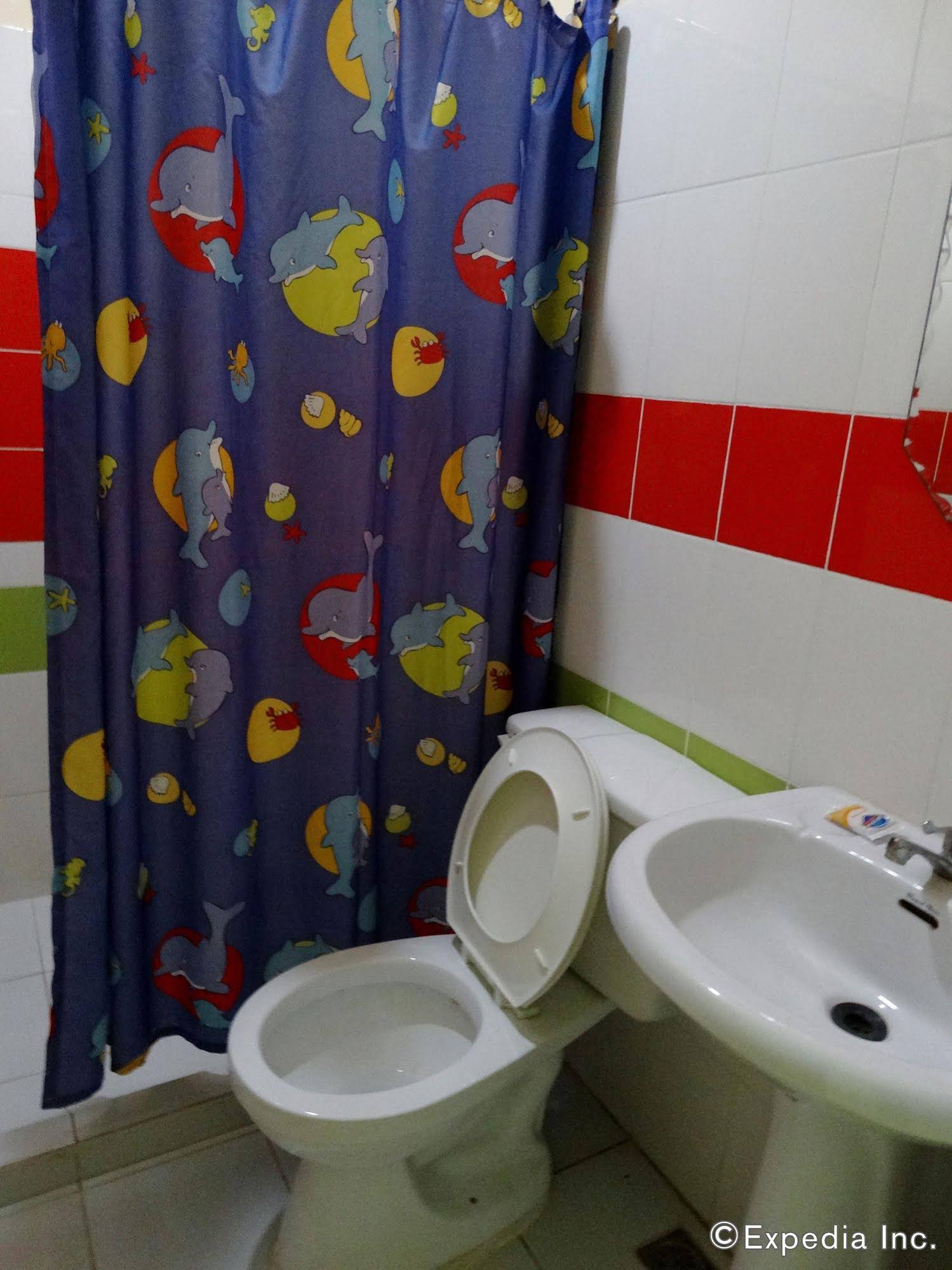 D'Lucky Garden Inn & Suites