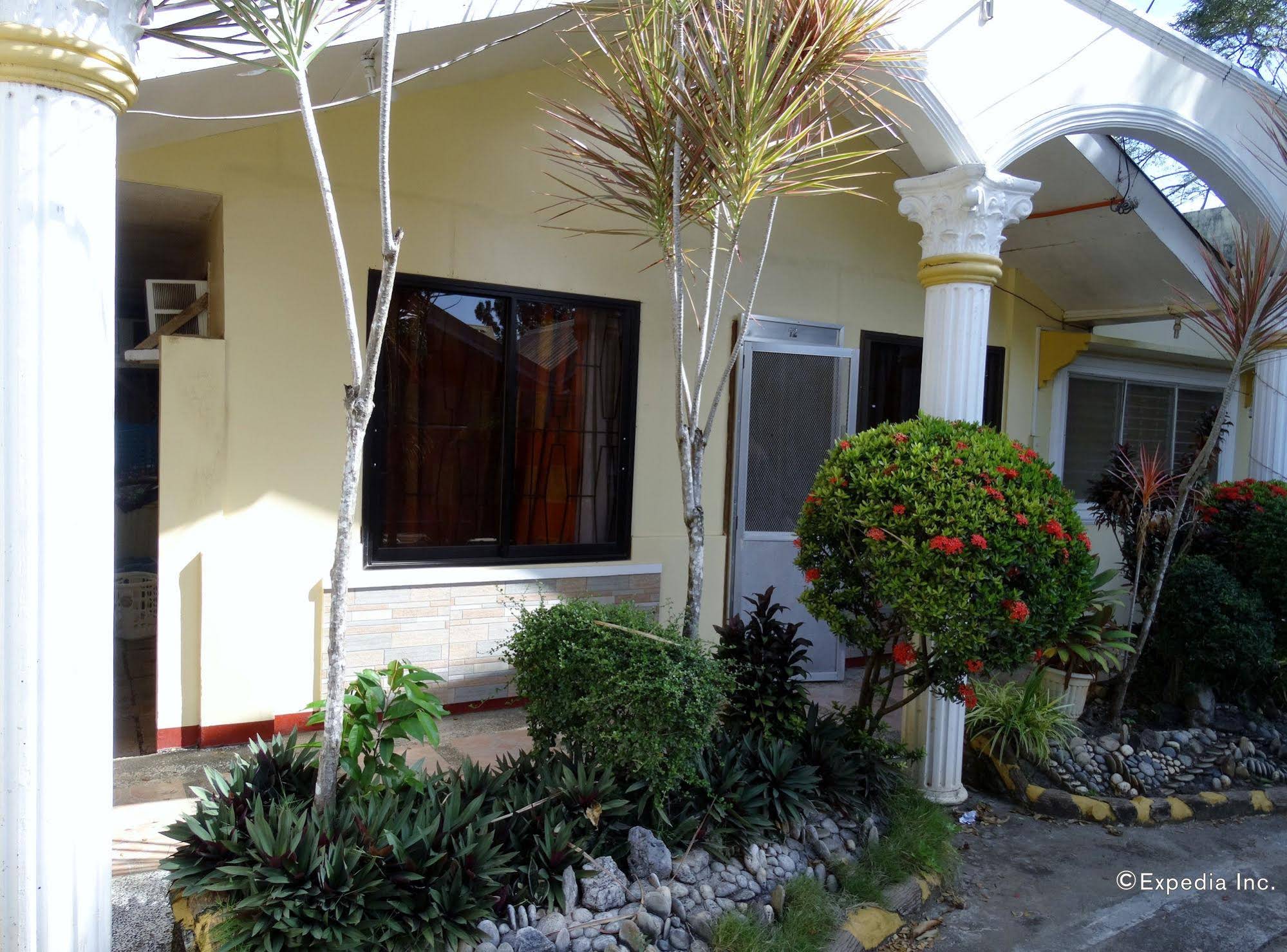 D'Lucky Garden Inn & Suites