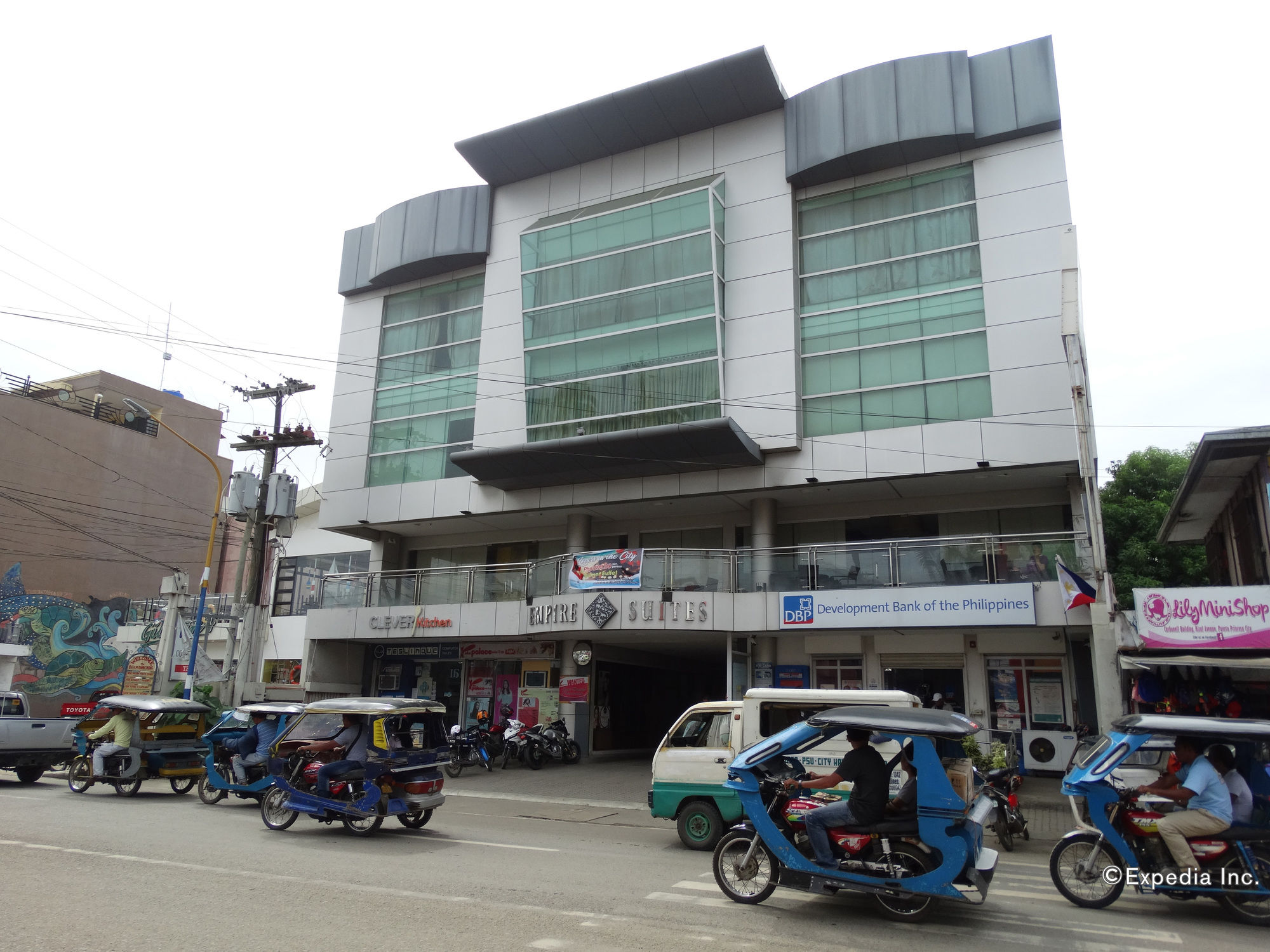 Empire Suites Hotel