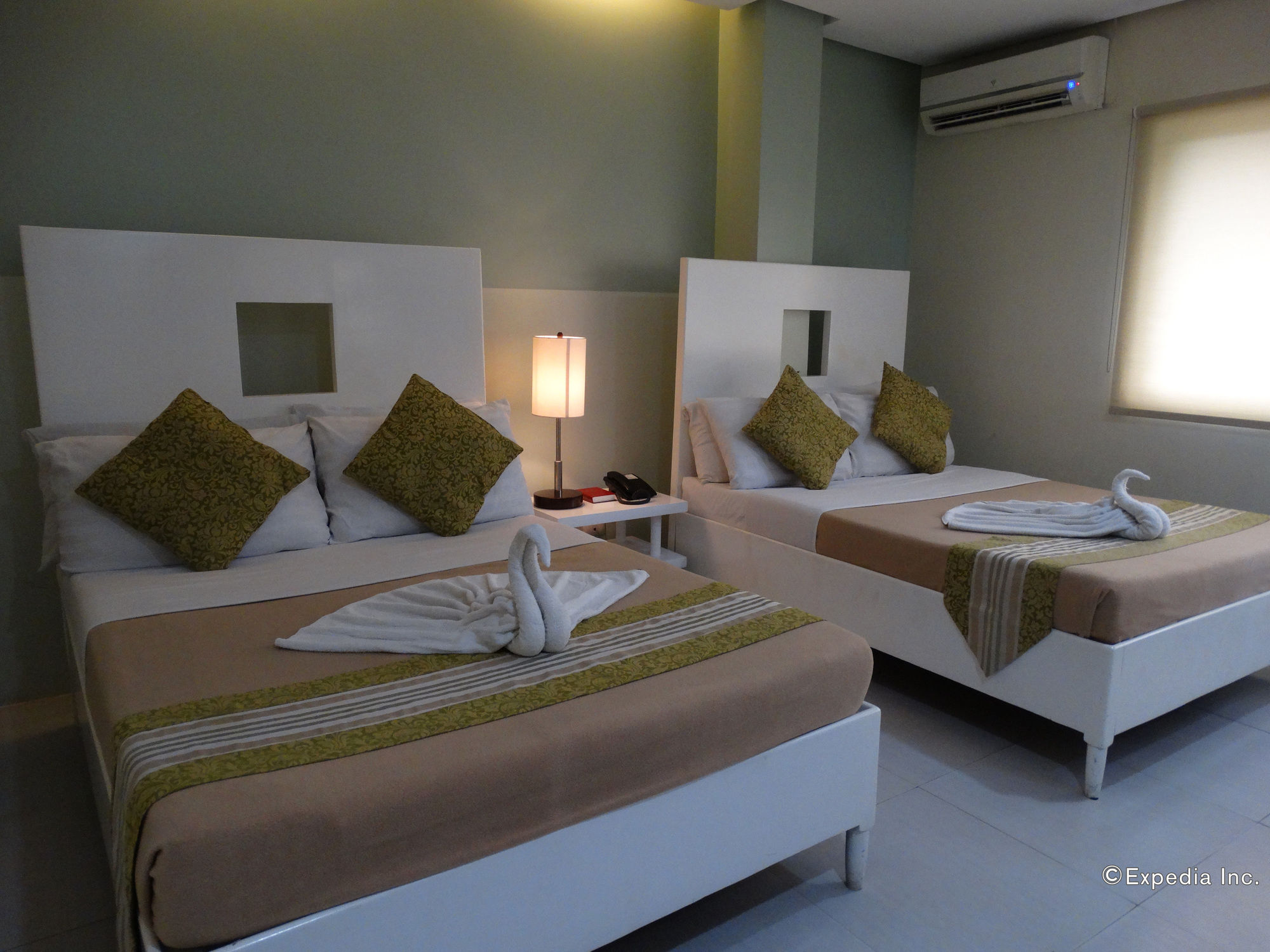 Empire Suites Hotel
