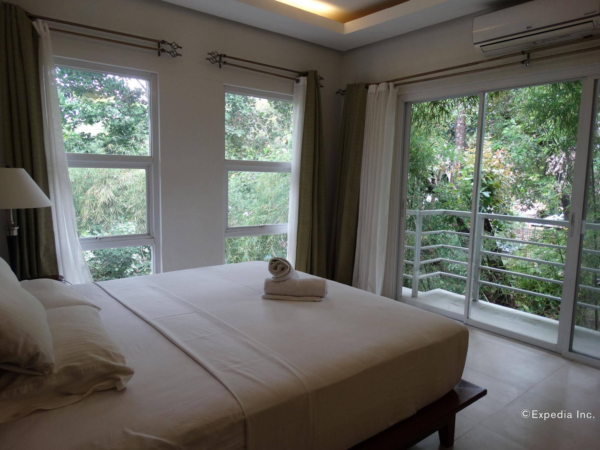 Greenspace Palawan Hotel