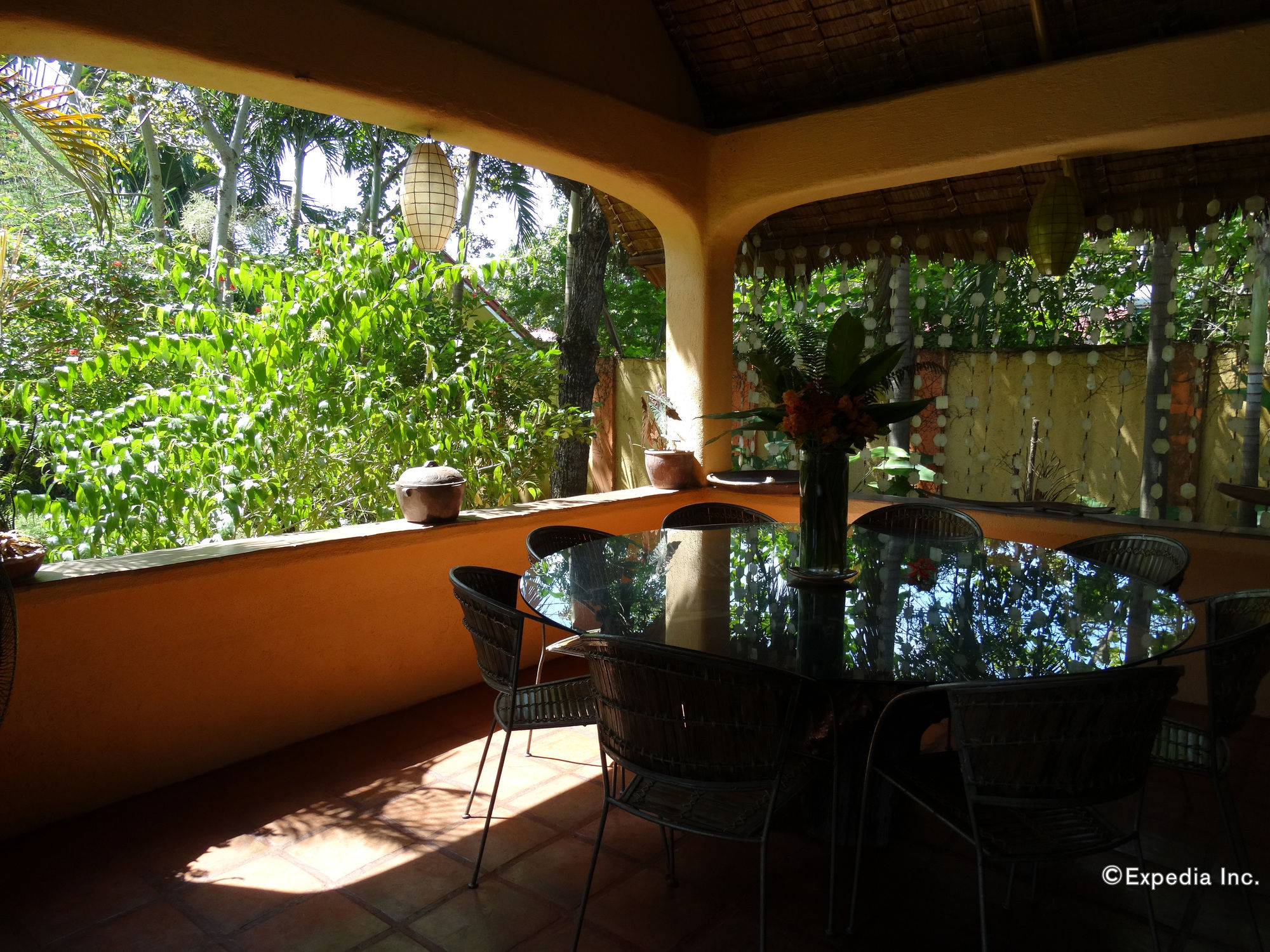 Hibiscus Garden Inn