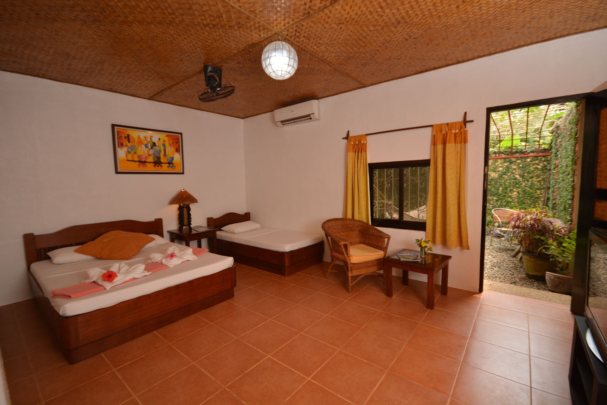 Hibiscus Garden Inn
