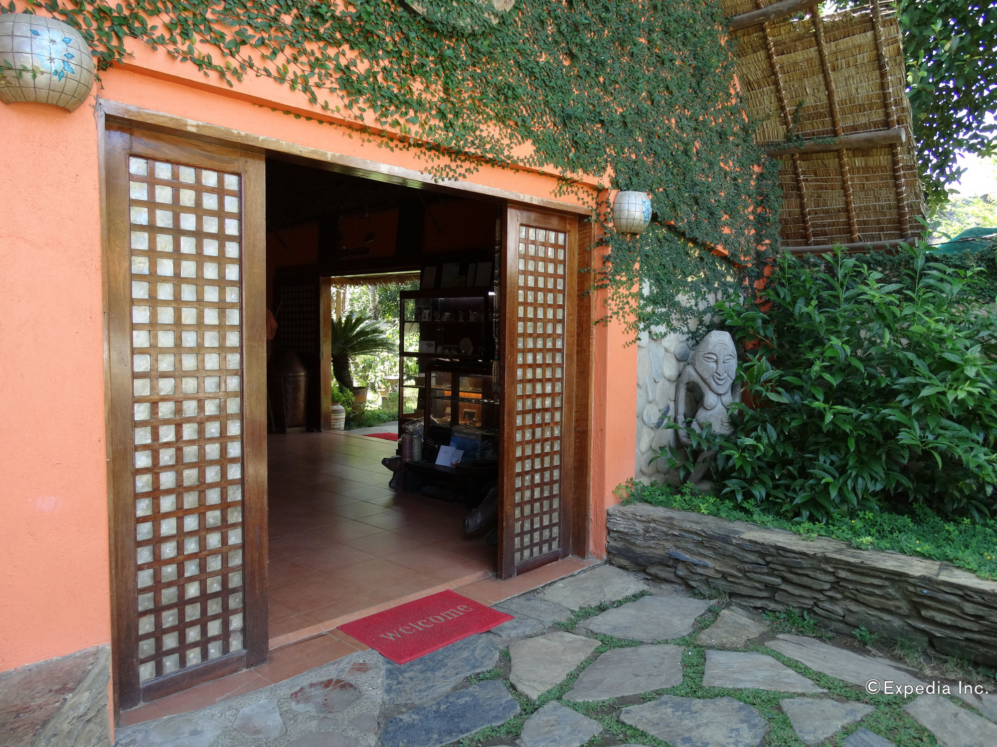 Hibiscus Garden Inn