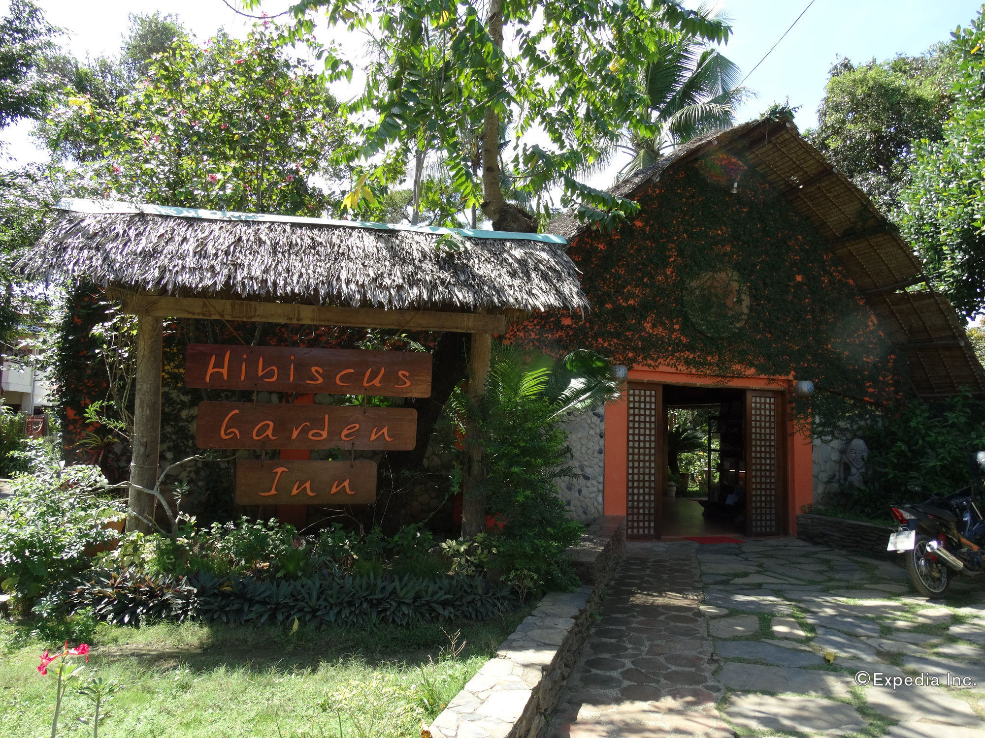 Hibiscus Garden Inn