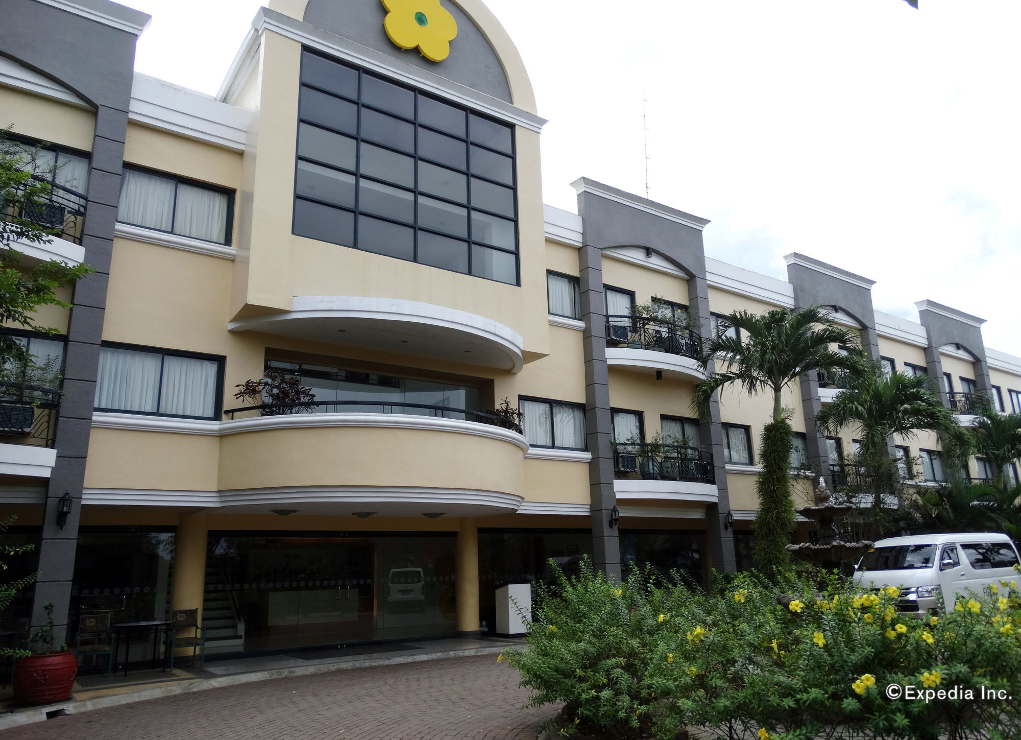 Hotel Fleuris Palawan