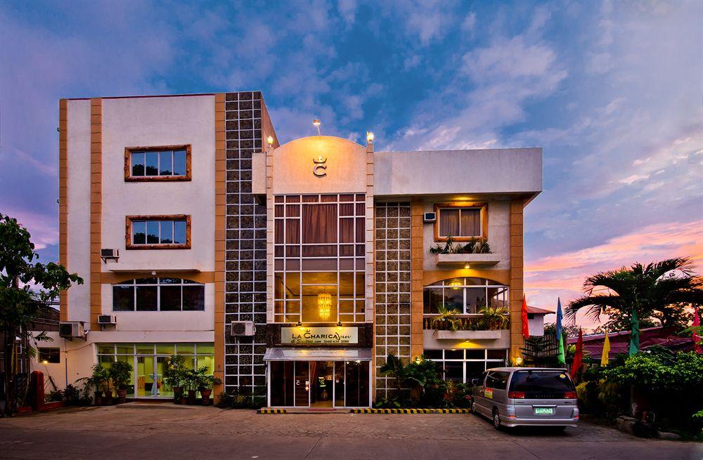 La Charica Inn & Suites