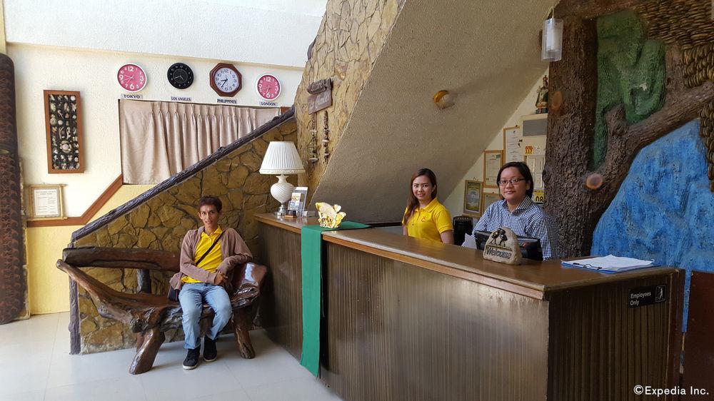 La Charica Inn & Suites