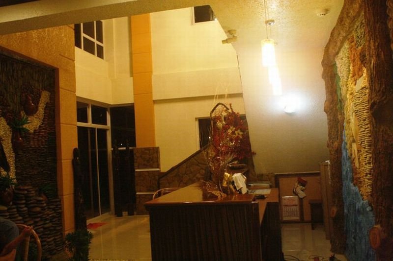 La Charica Inn & Suites