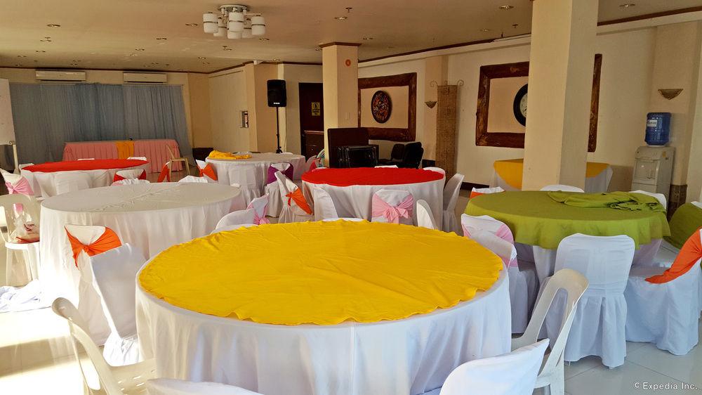 La Charica Inn & Suites