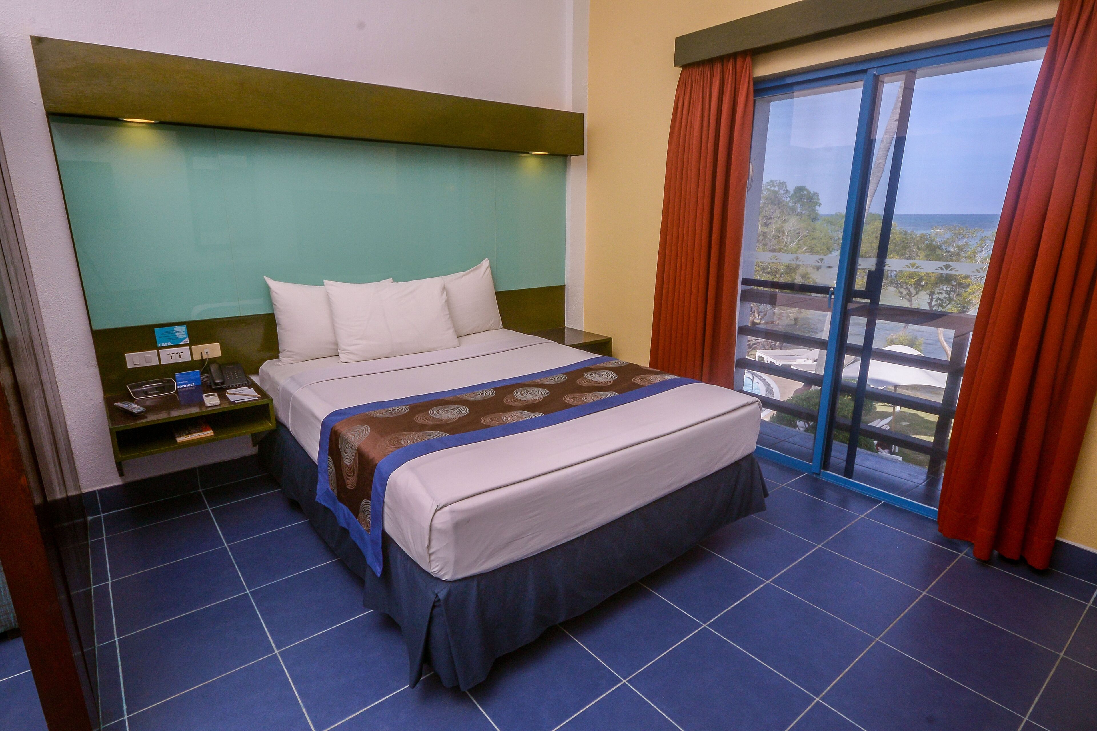 Microtel by Wyndham Puerto Princesa