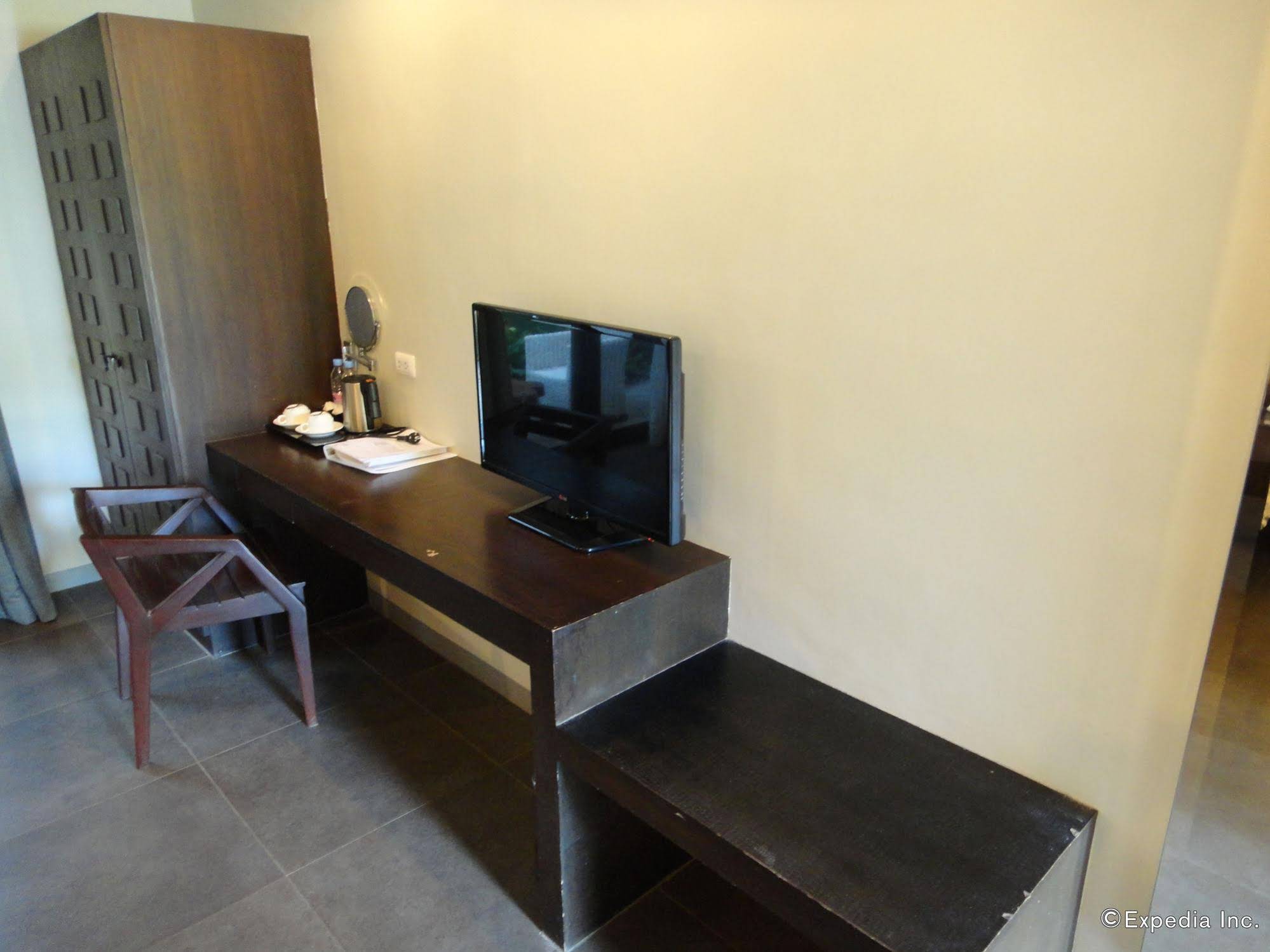 One Manalo Place