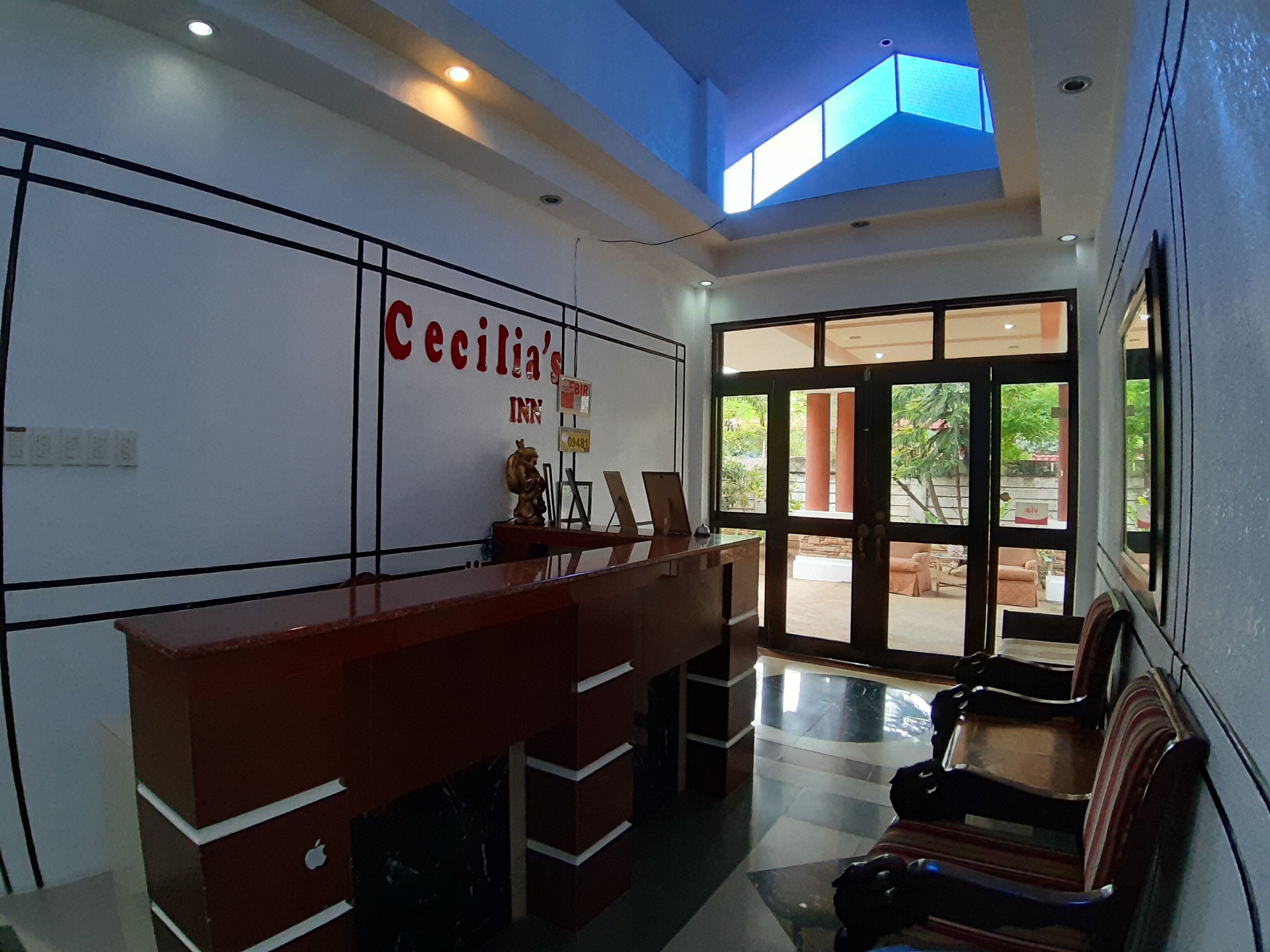 OYO 684 Cecilia's Inn