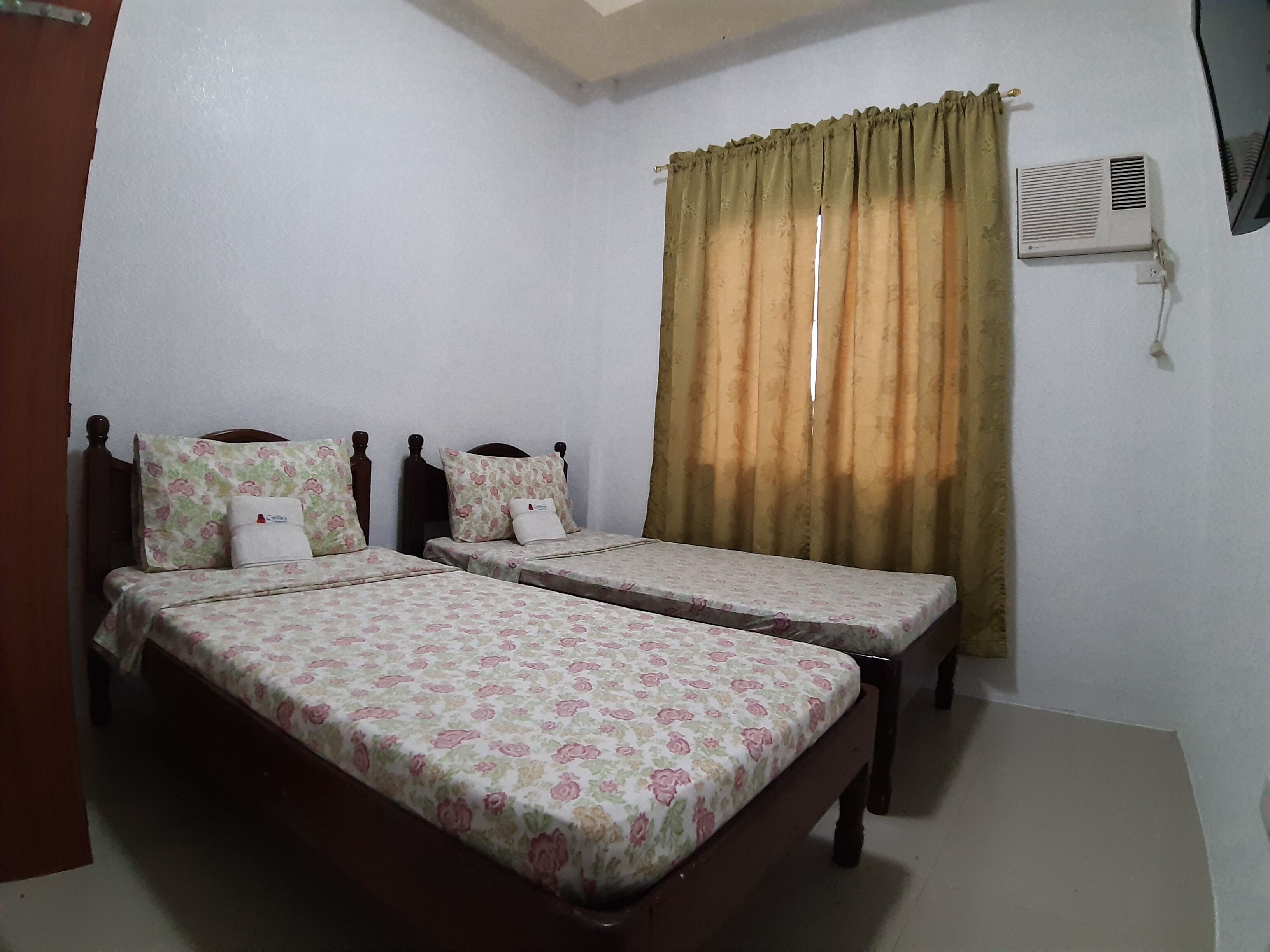OYO 684 Cecilia's Inn