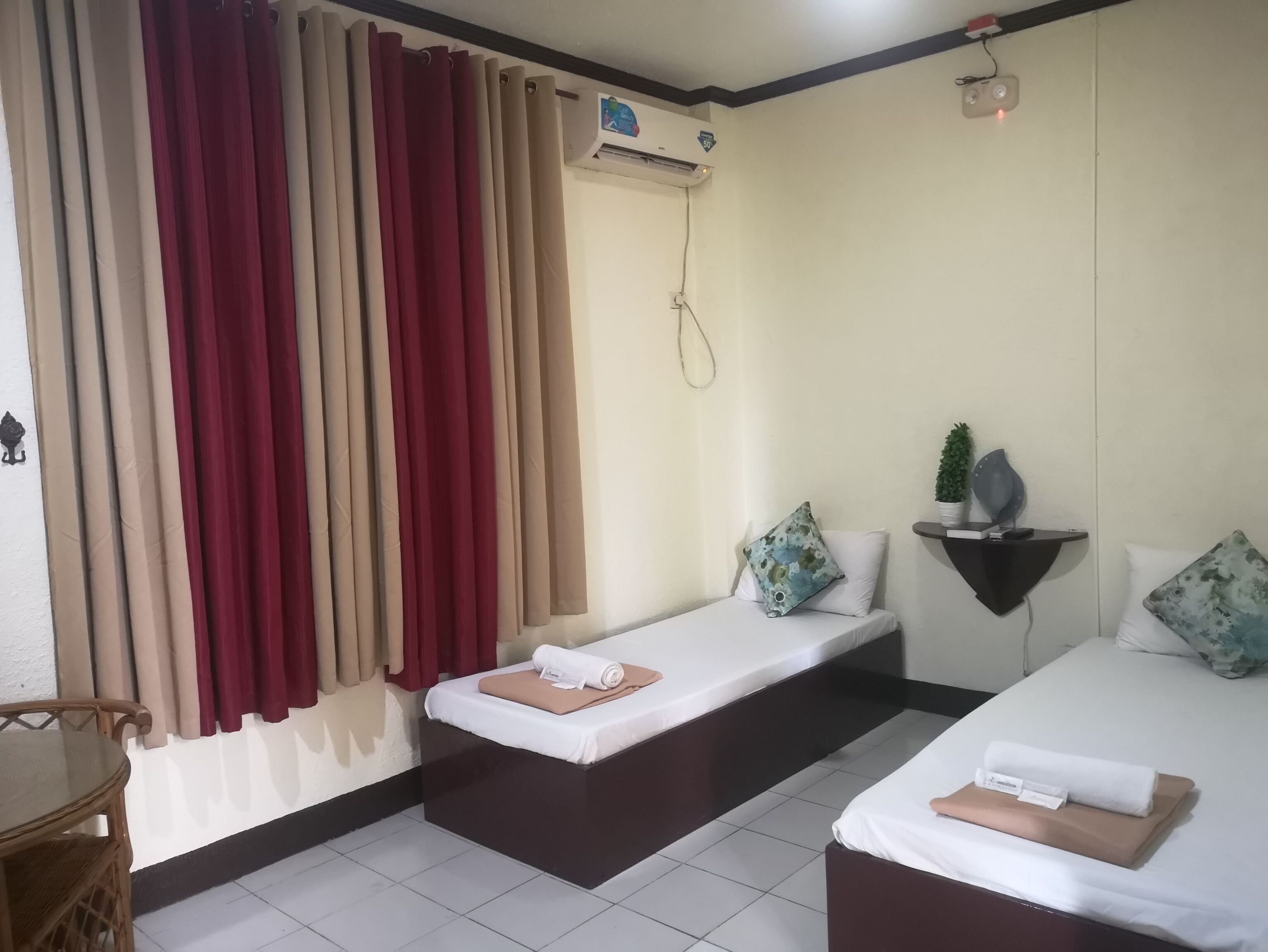 OYO 880 Flores De Musa Inn