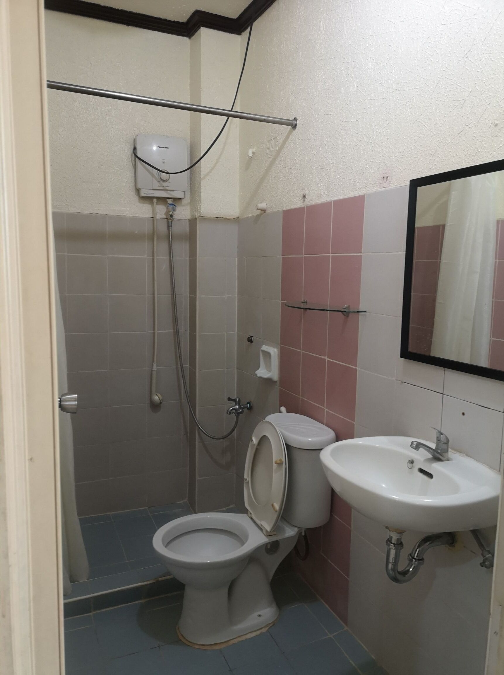 OYO 880 Flores De Musa Inn