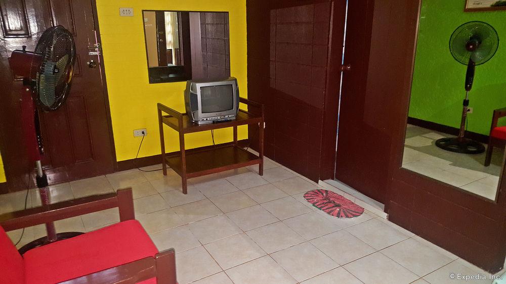 Palawan Village Hotel by OYO Rooms