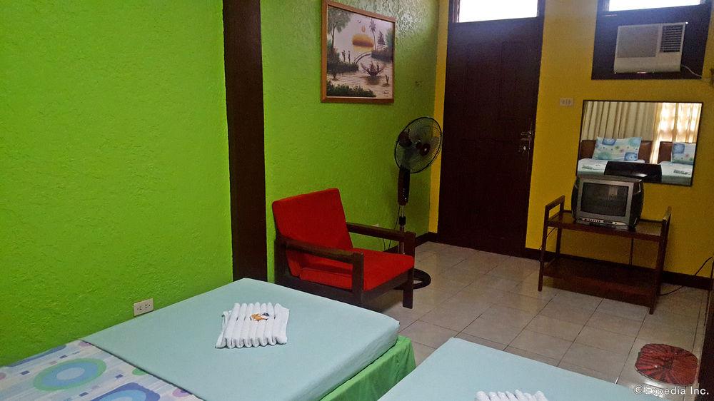 Palawan Village Hotel by OYO Rooms