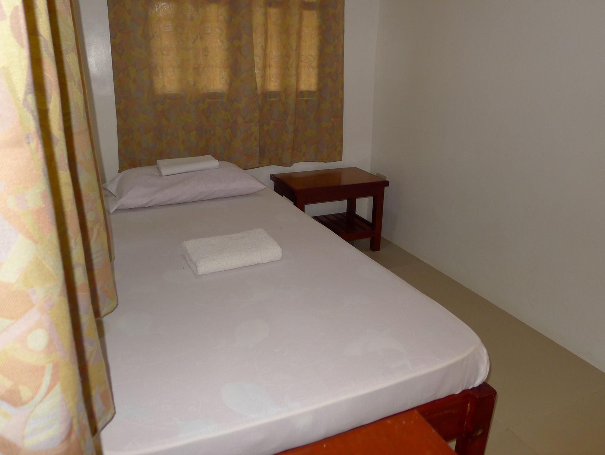 Puerto Bayview Inn - Hostel