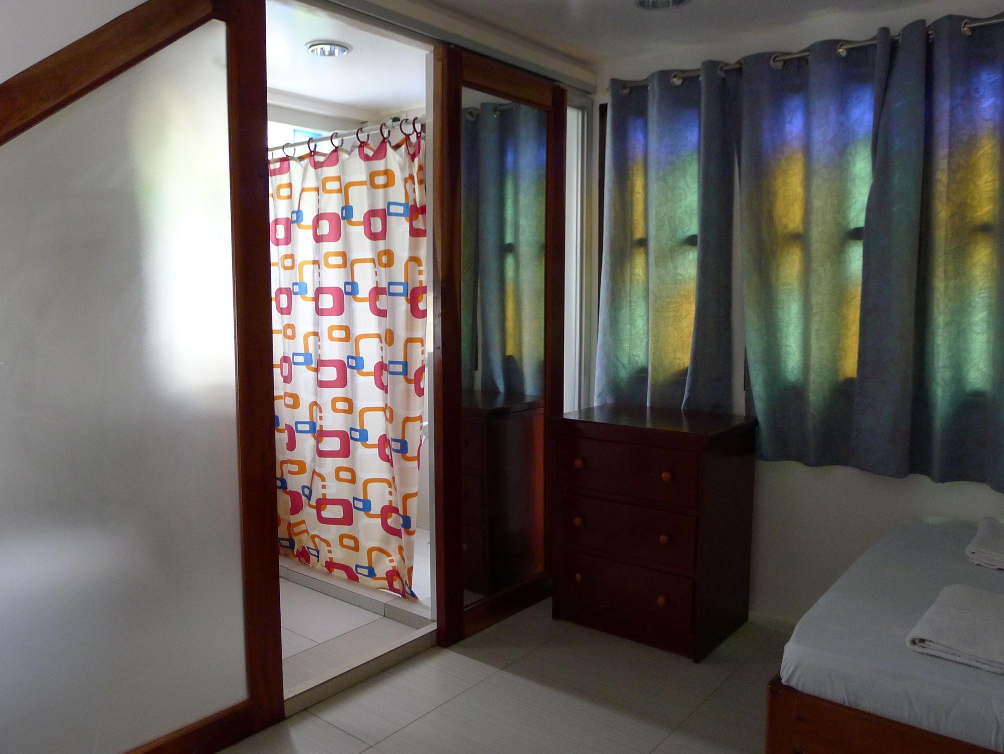 Puerto Bayview Inn - Hostel