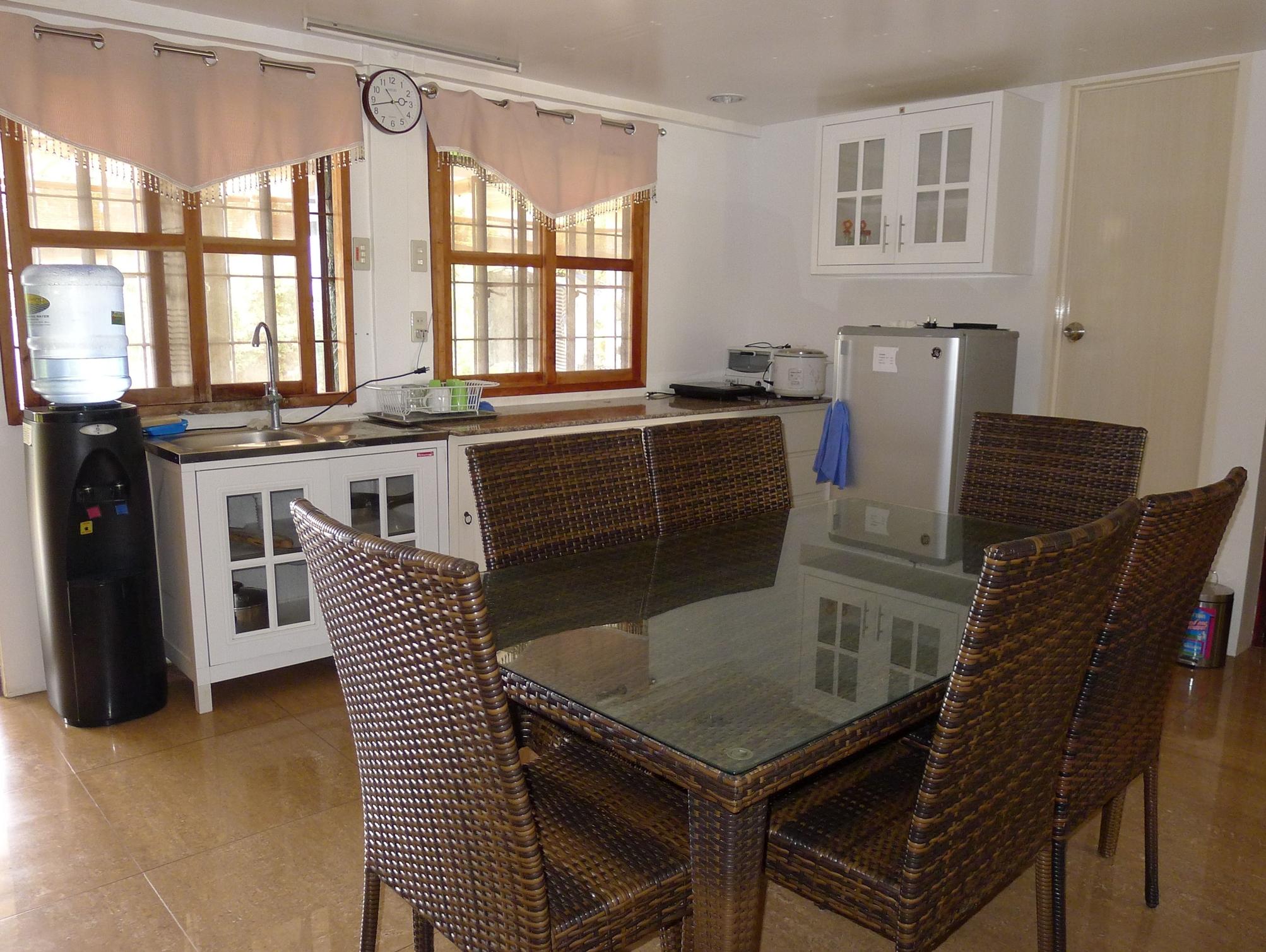 Puerto Bayview Inn - Hostel