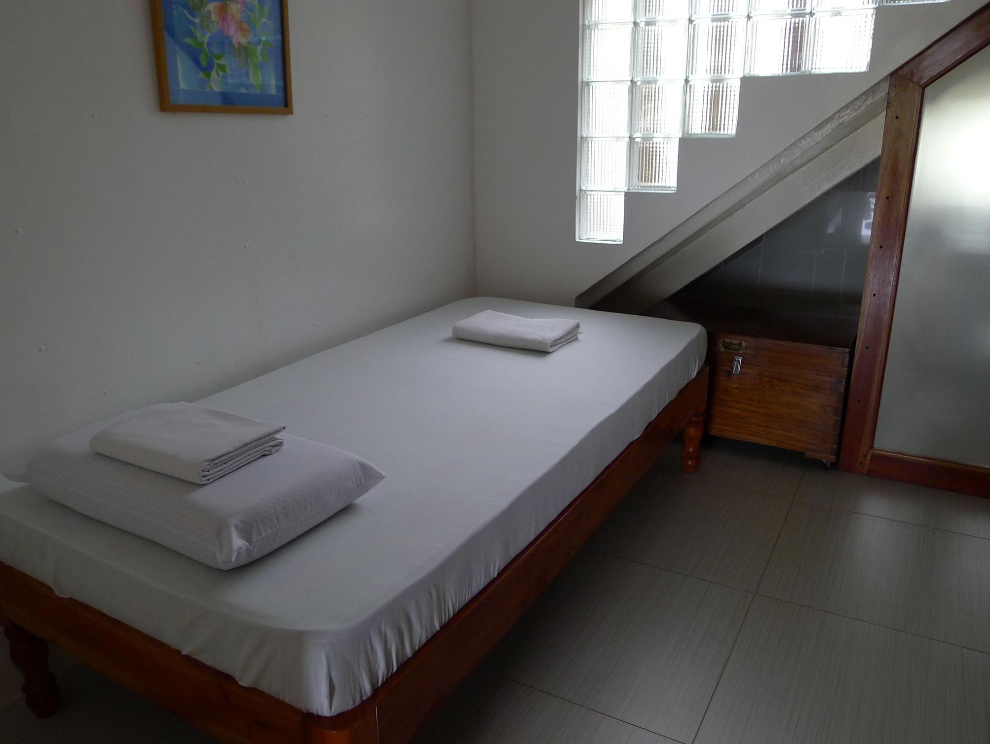 Puerto Bayview Inn - Hostel