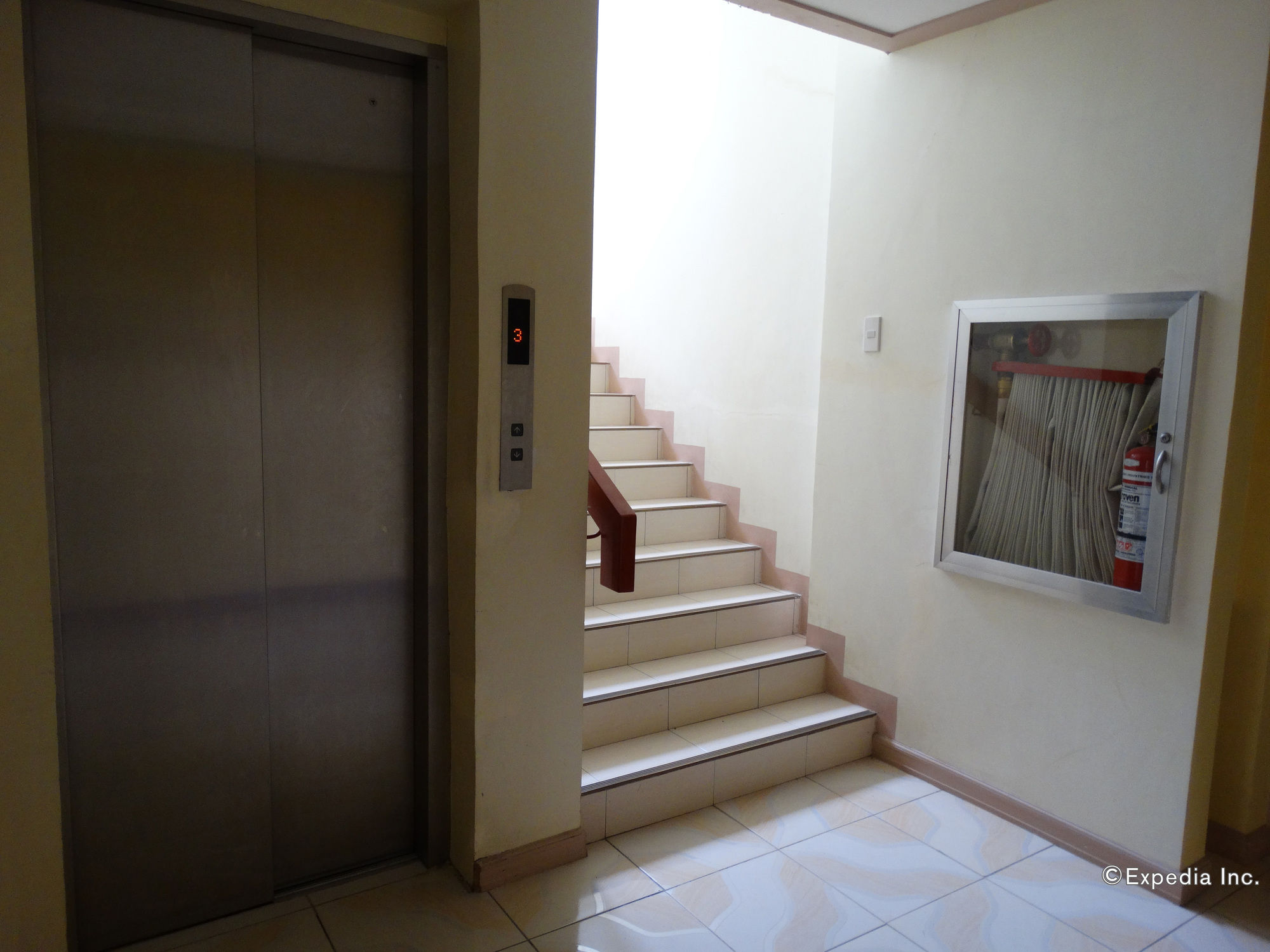 Rodolfo Royale Hotel