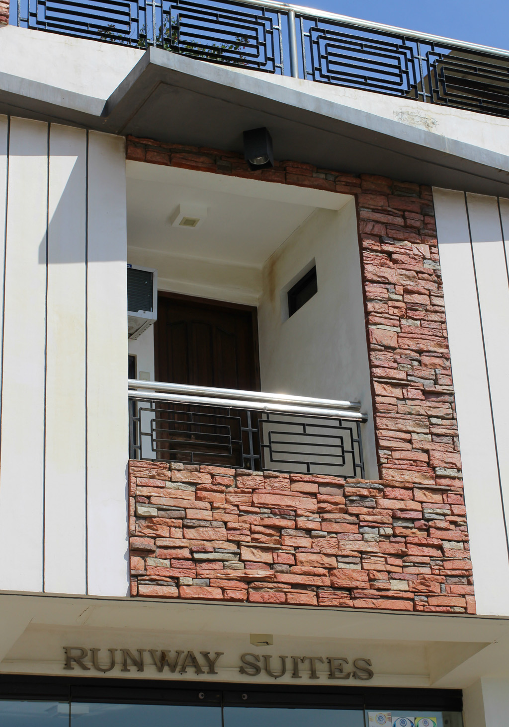Runway Suites