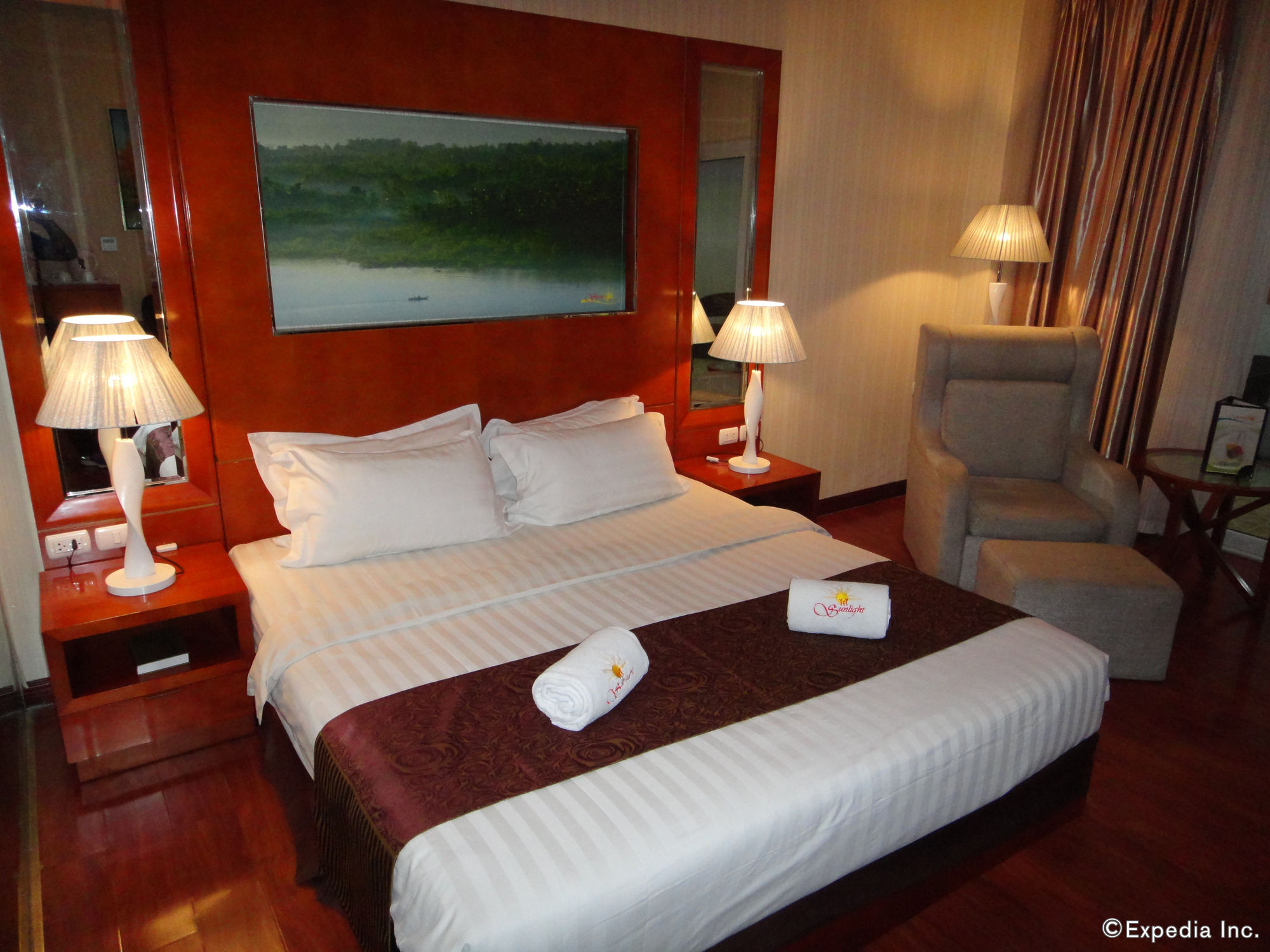 Sunlight Guest Hotel