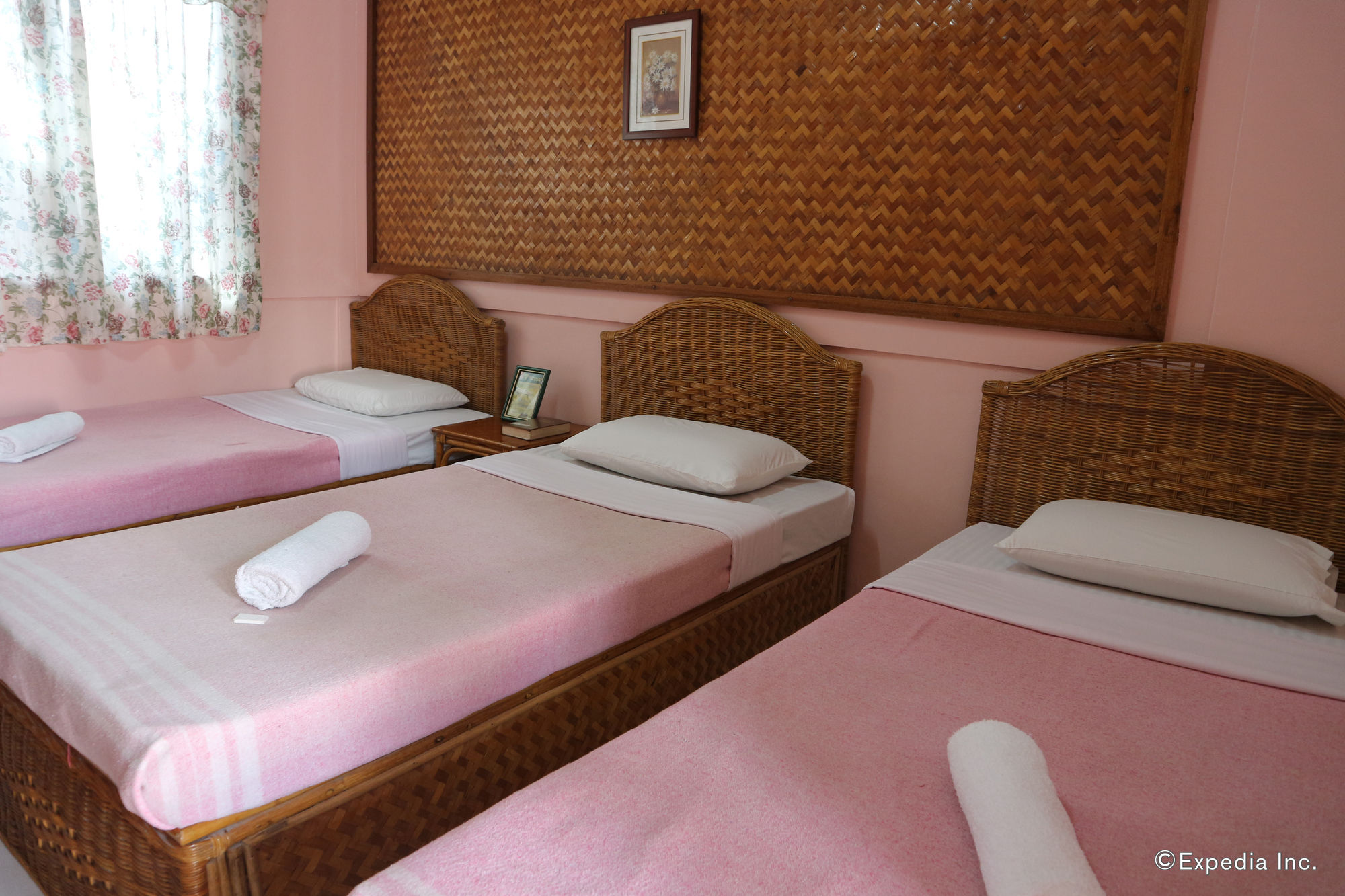 Tropical Sun Inn Palawan