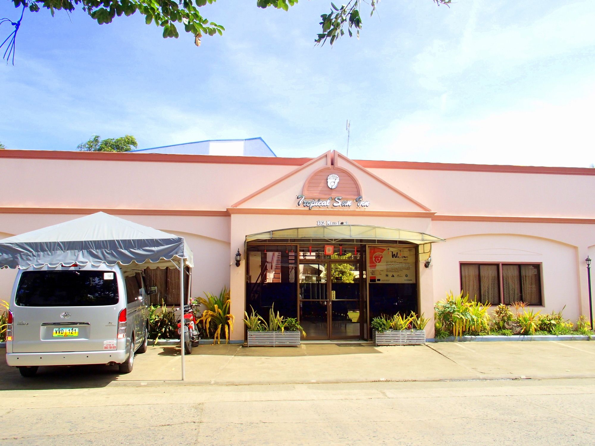 Tropical Sun Inn Palawan