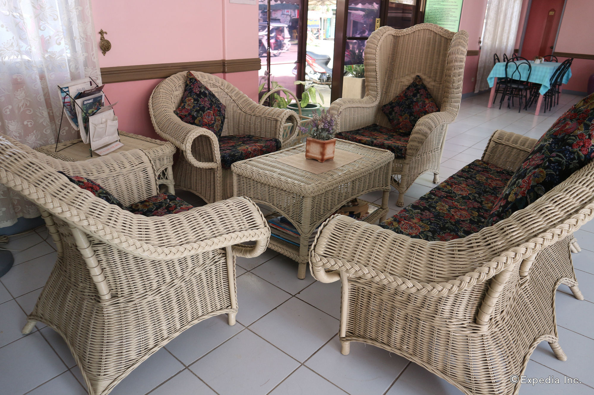 Tropical Sun Inn Palawan