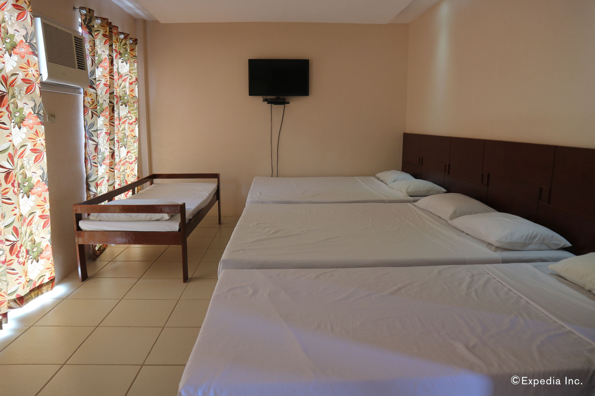 Tropical Sun Inn Palawan